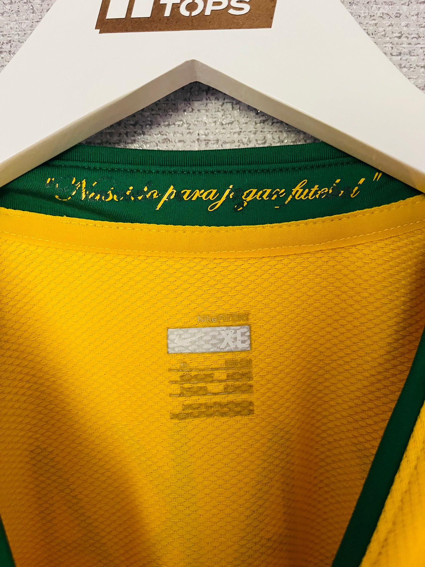 Brazil home football shirt 2008/10 Kaka XL