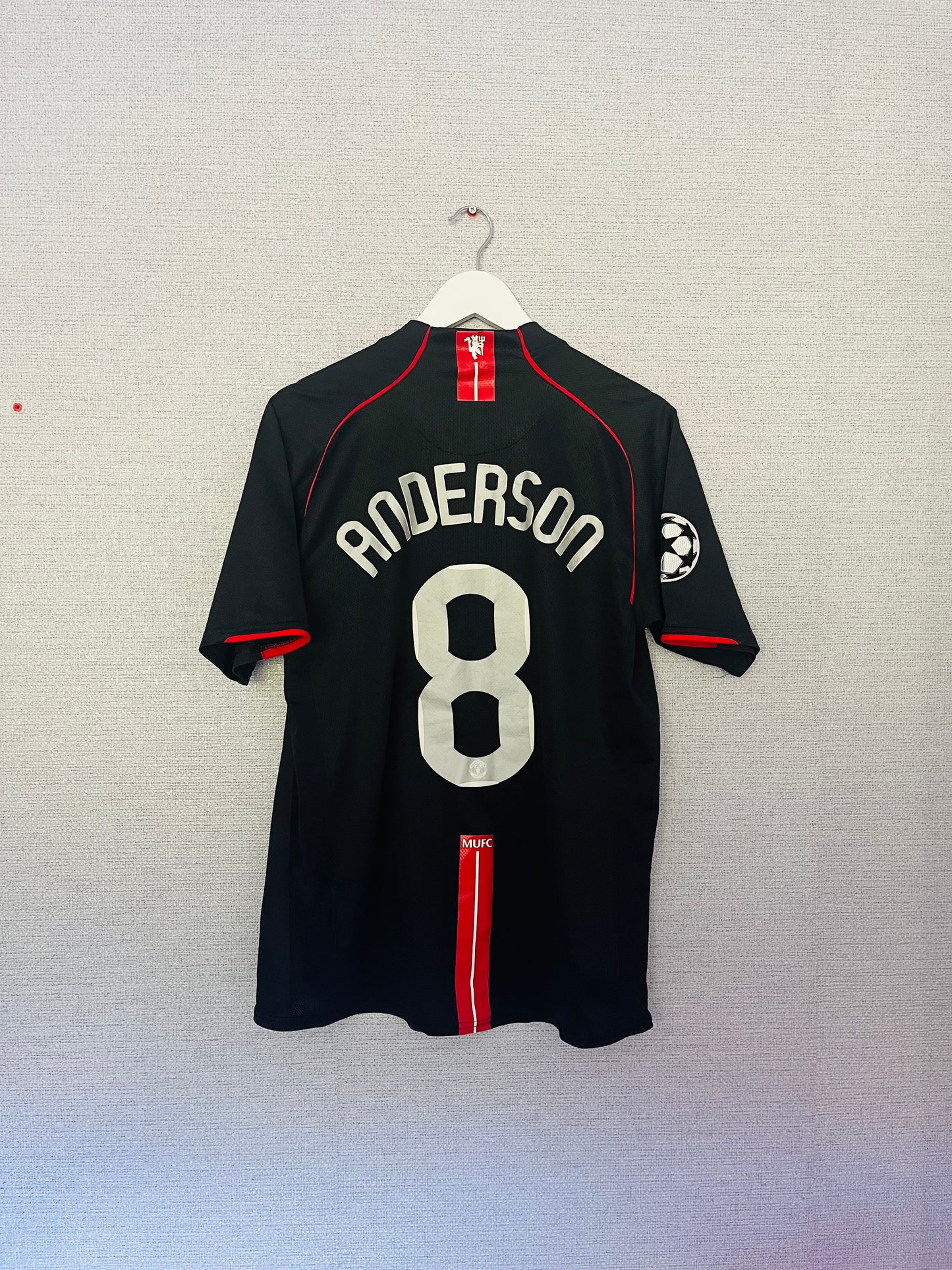 Manchester United away football shirt
2007/08 Anderson Medium