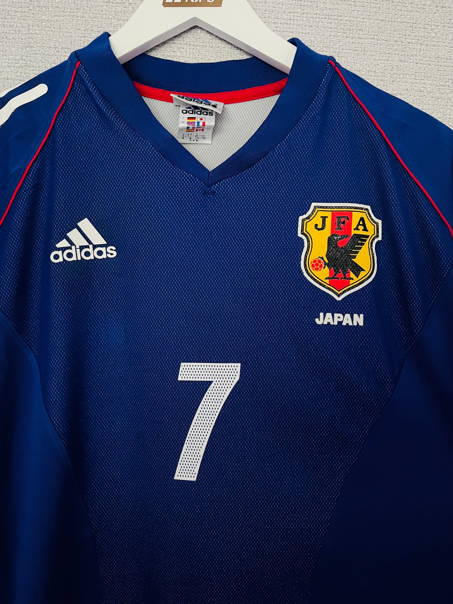 Japan home football shirt
W/C 2002 Nakata Medium
