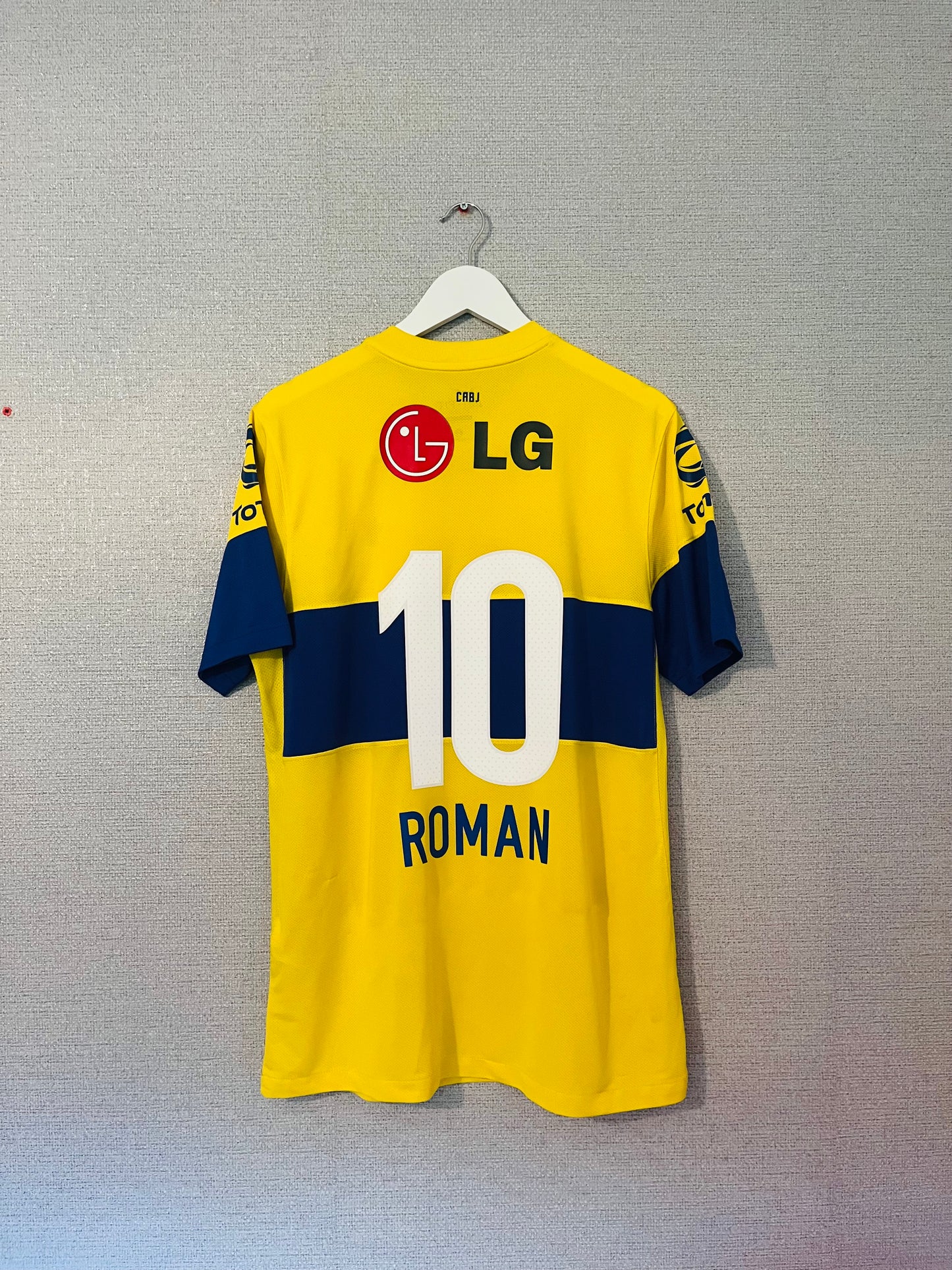 Boca Juniors away football shirt
2011/12 Roman Riquelme Medium