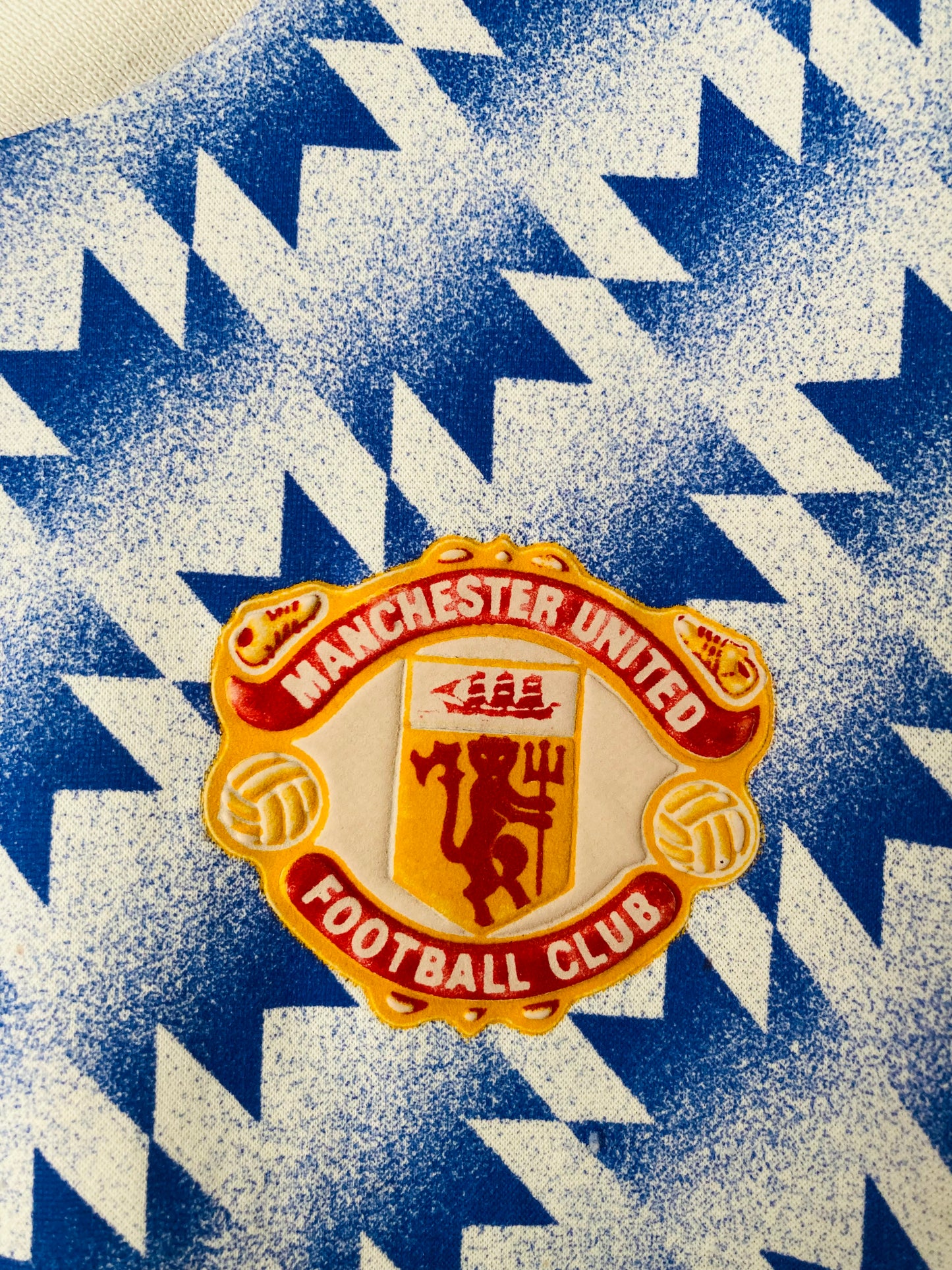 Manchester United away football shirt 1990/92 Medium
