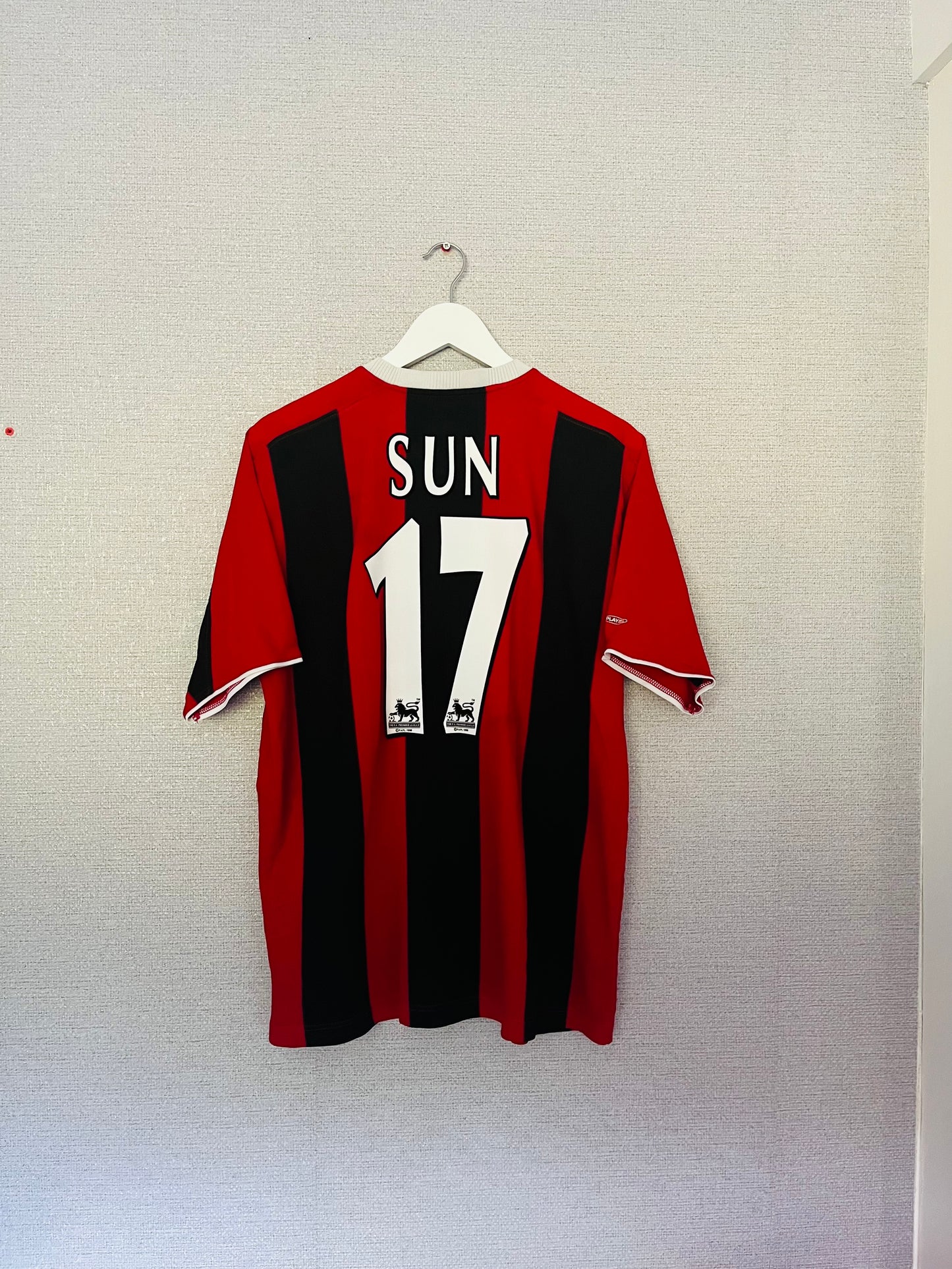 Manchester City away football shirt 2003/04 Sun Jihai Large