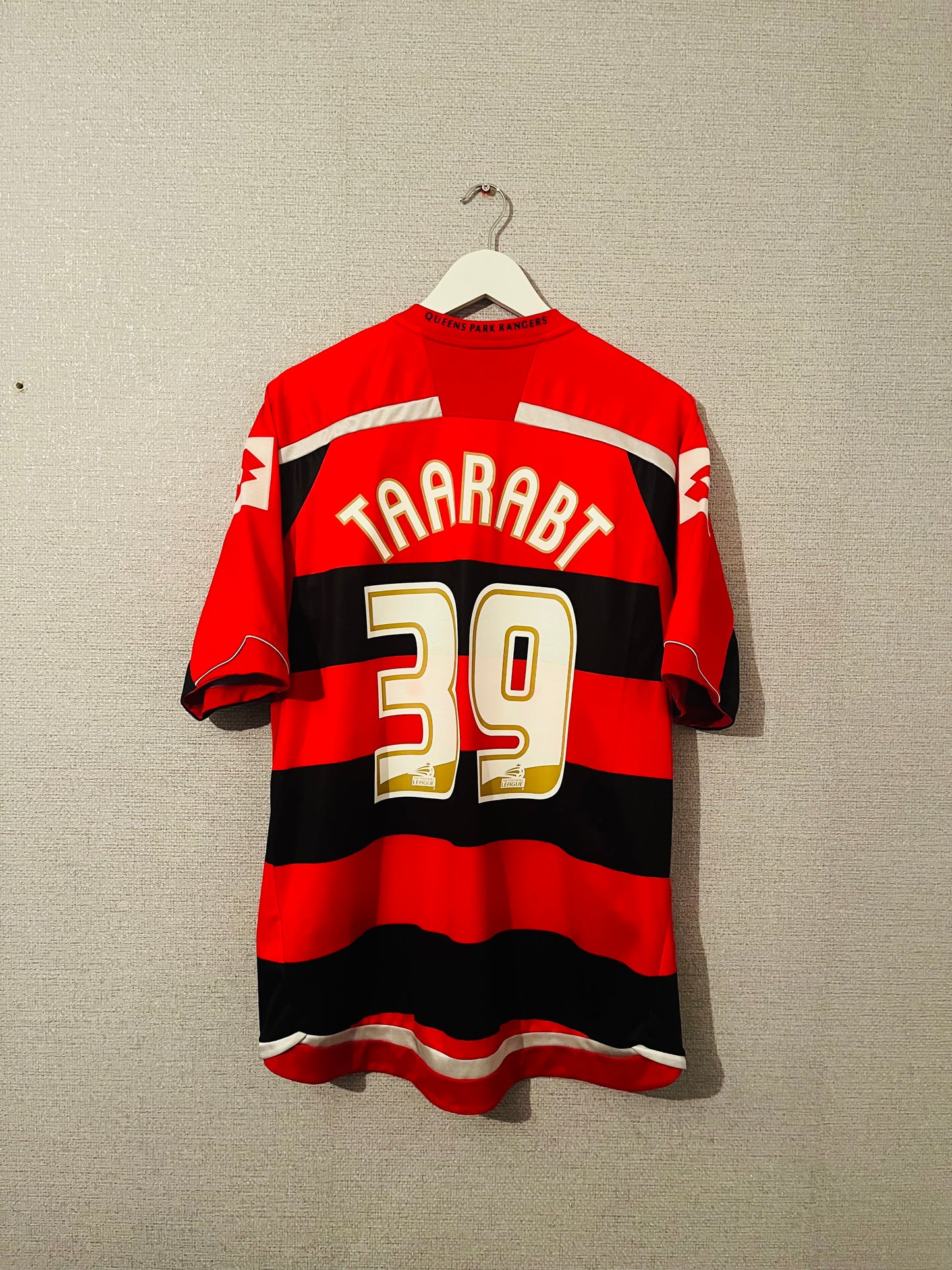 QPR Queens Park Rangers away football shirt 2009/10 Taarabt XL
