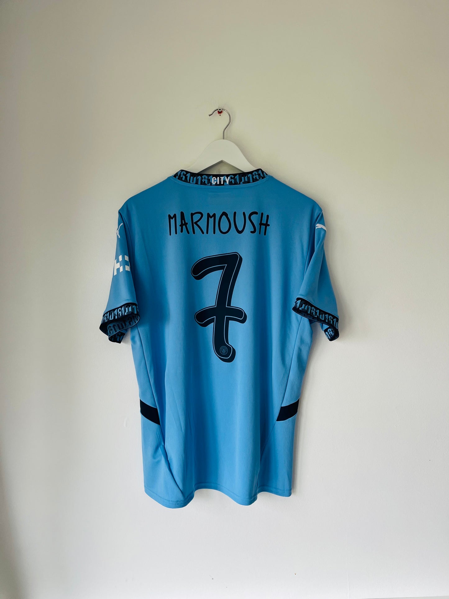 Manchester City home football shirt 2024/25 Marmoush Large