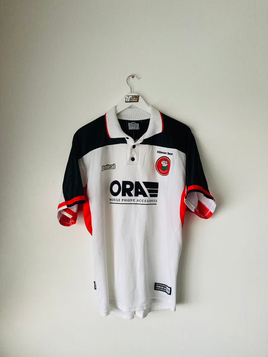 Barnsley away football shirt
1999/2000 Large