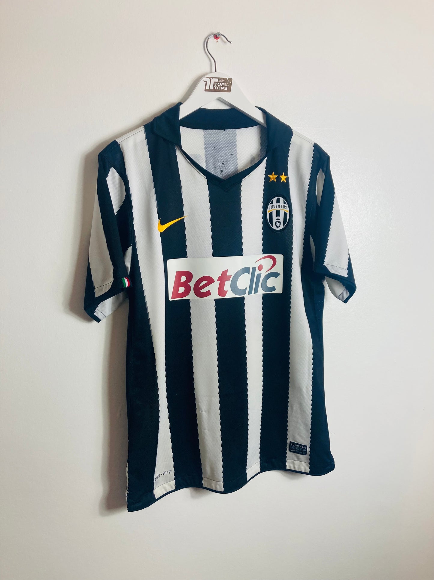 Juventus home football shirt
2010/11 Del Piero Medium