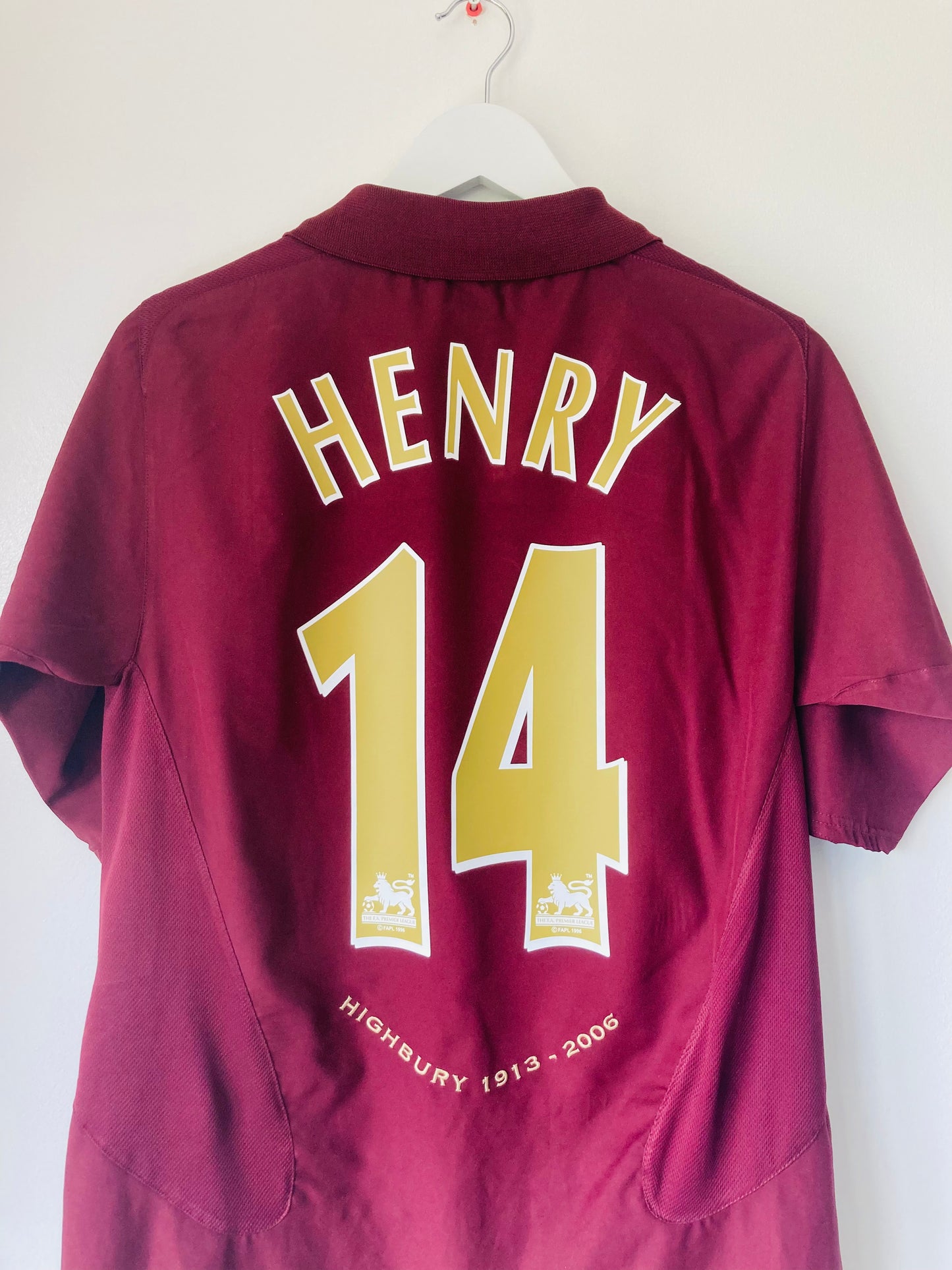 Arsenal home football shirt 2005/06 Henry Medium