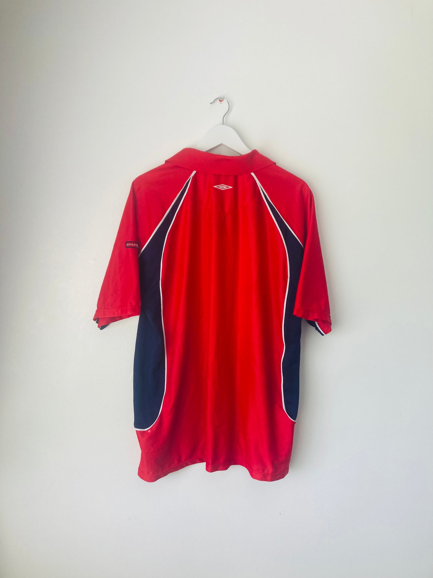 England training football shirt
1999/2000 XXL