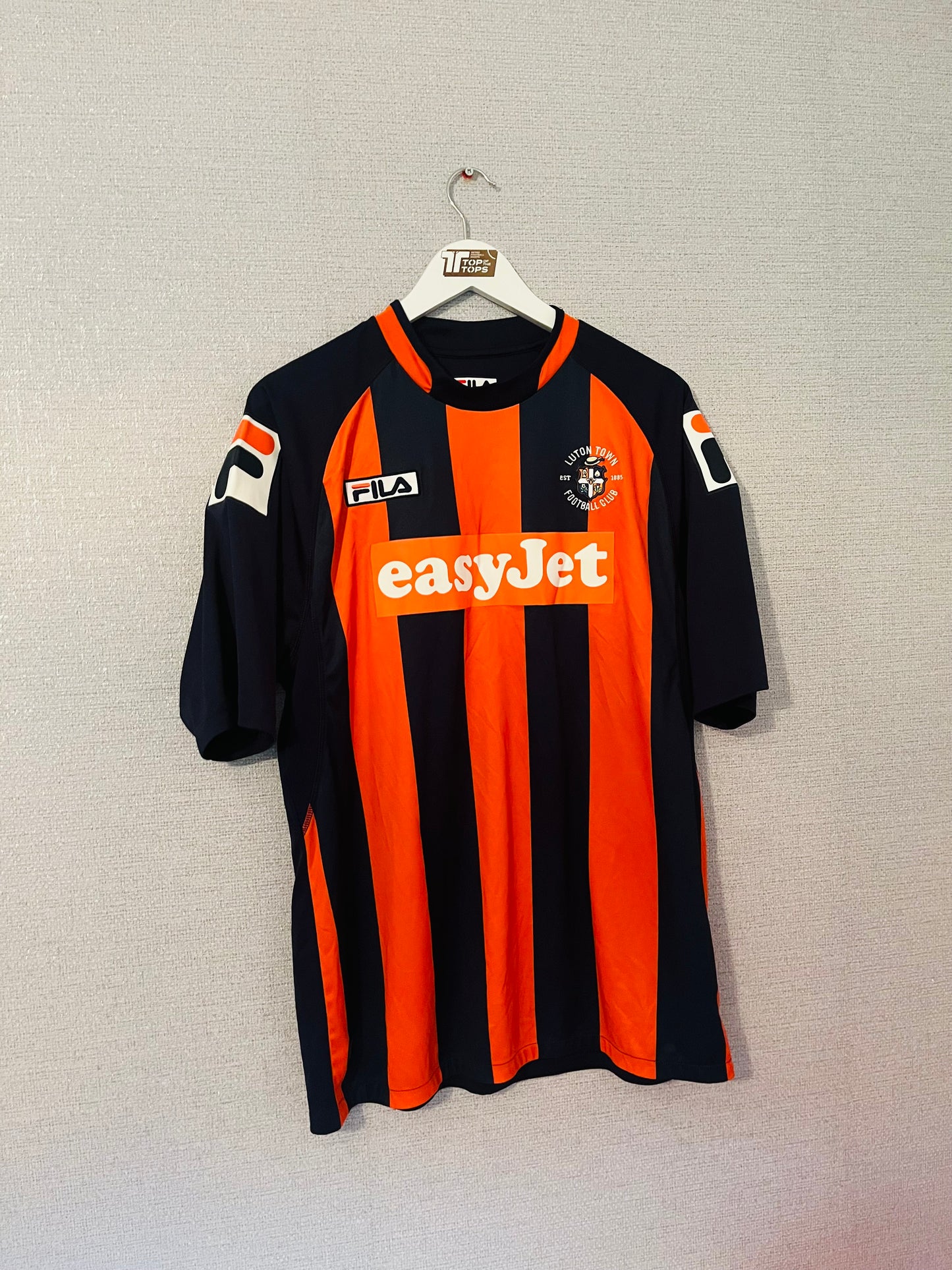 Luton Town away football shirt
2014/15 Large