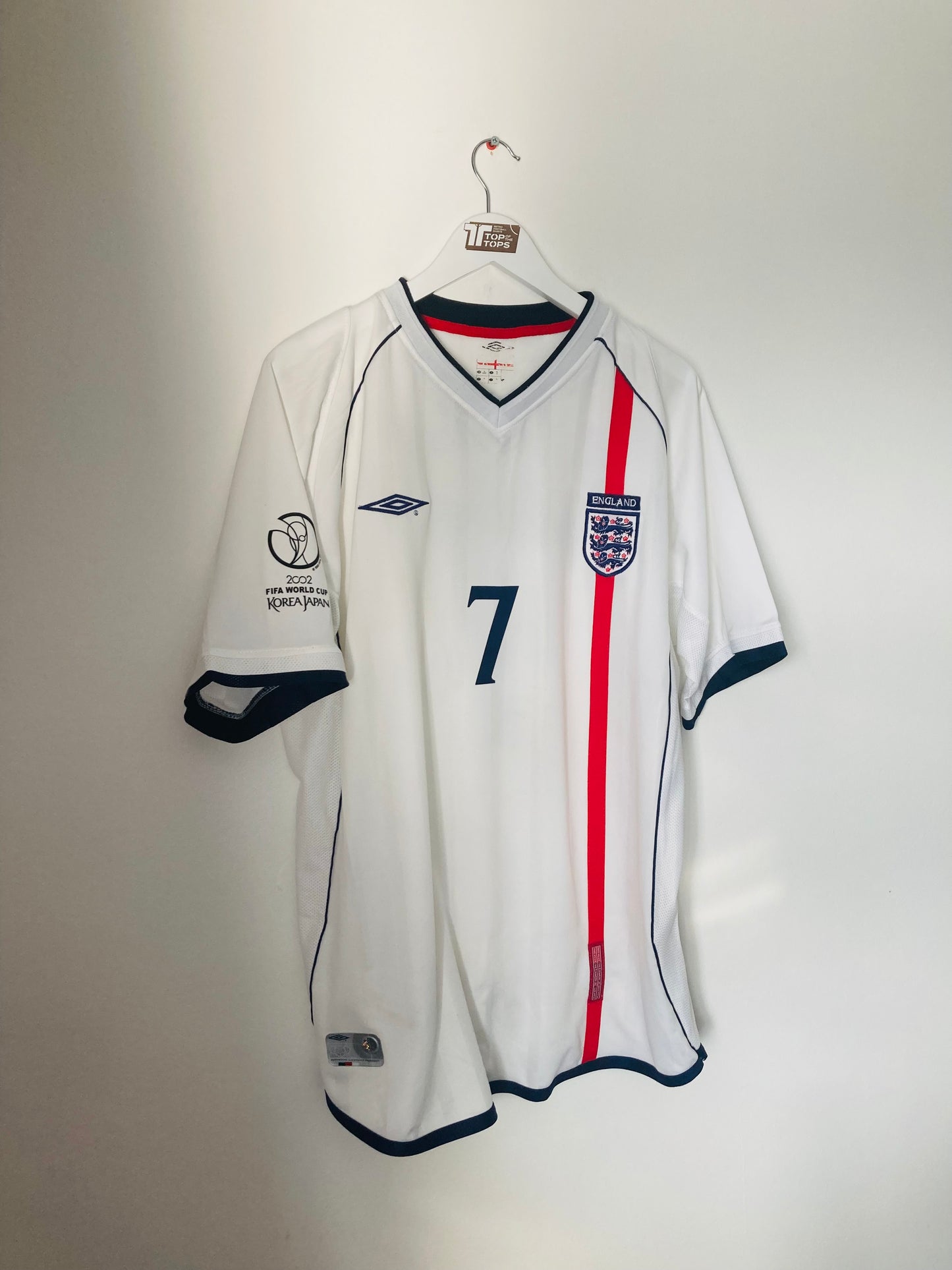 England home football shirt
W/C 2002 Beckham XL