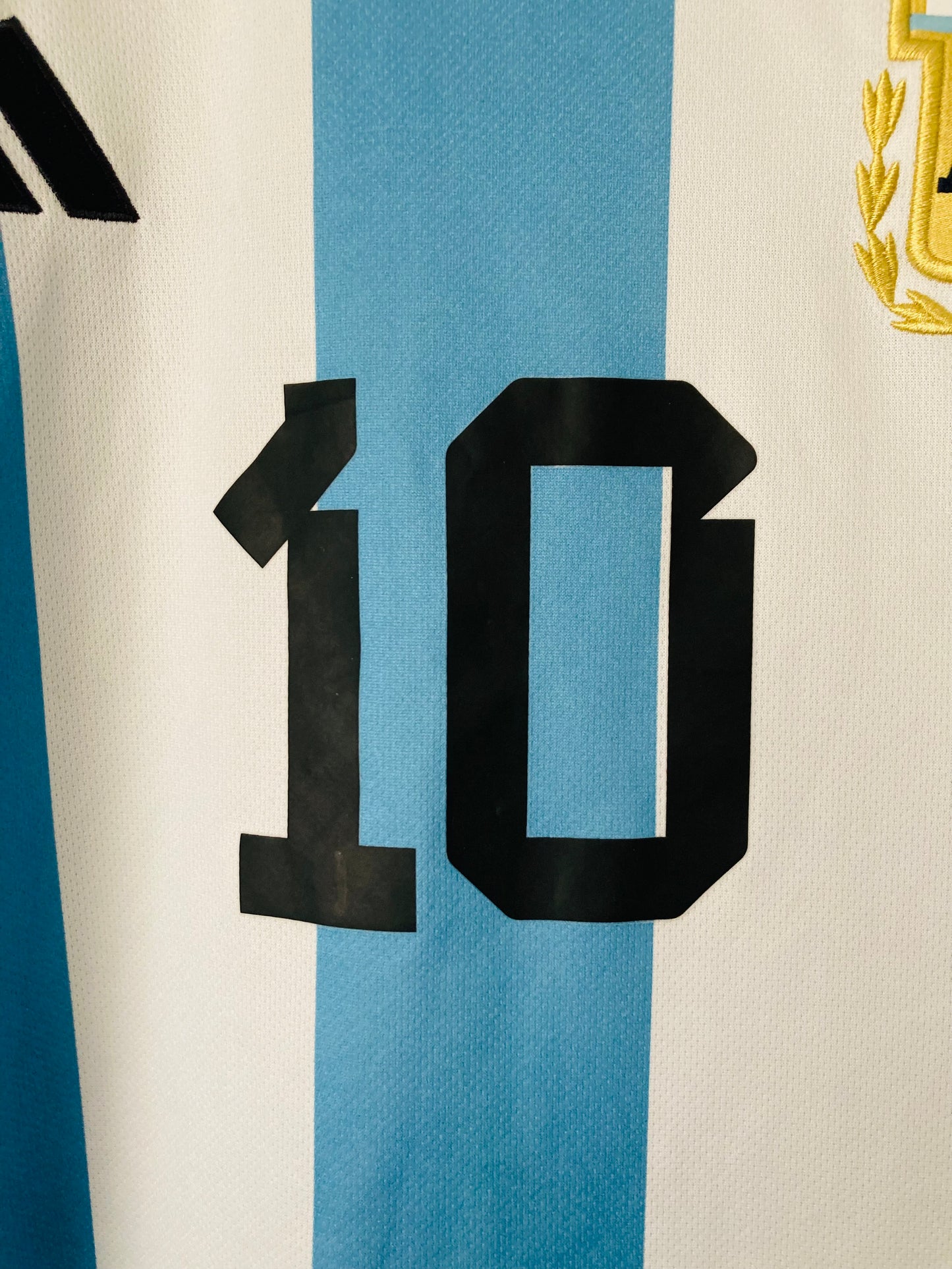 Argentina home football shirt
World Cup 2022 Messi XL