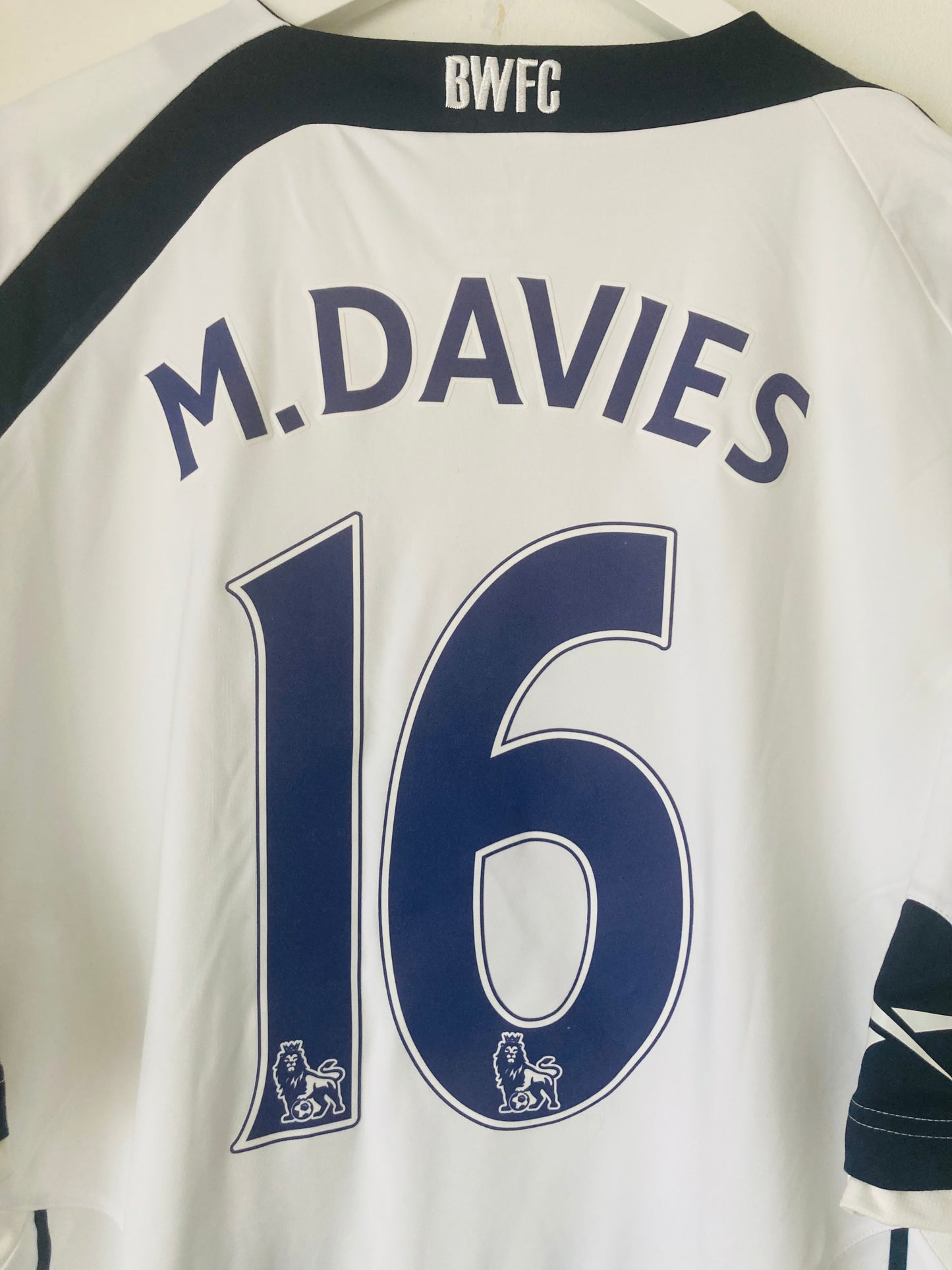 Bolton Wanderers home football shirt 2009/10 Davies XL