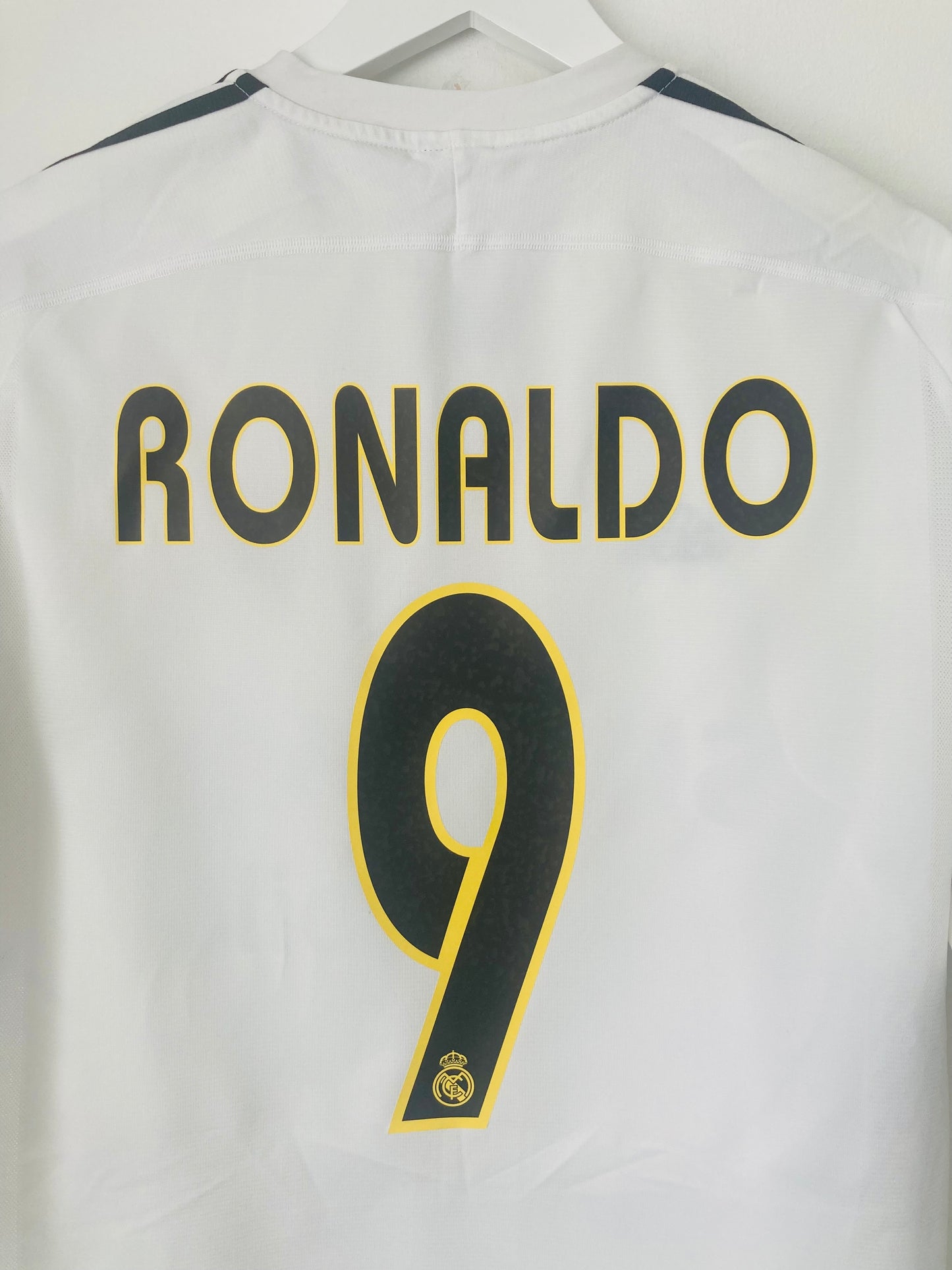 Real Madrid home football shirt 2003/04 R9 Large