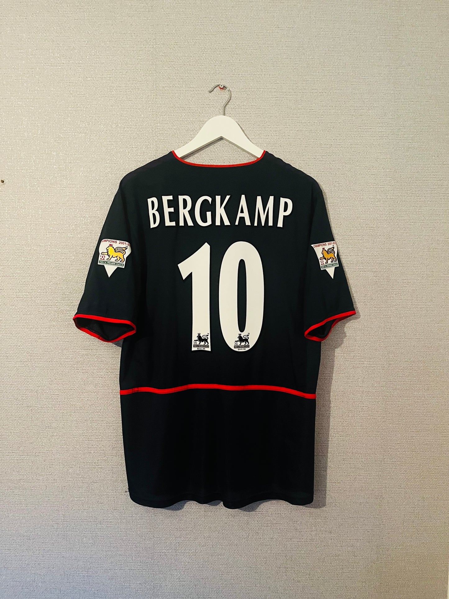 Arsenal away football shirt 2002/03 Bergkamp Large