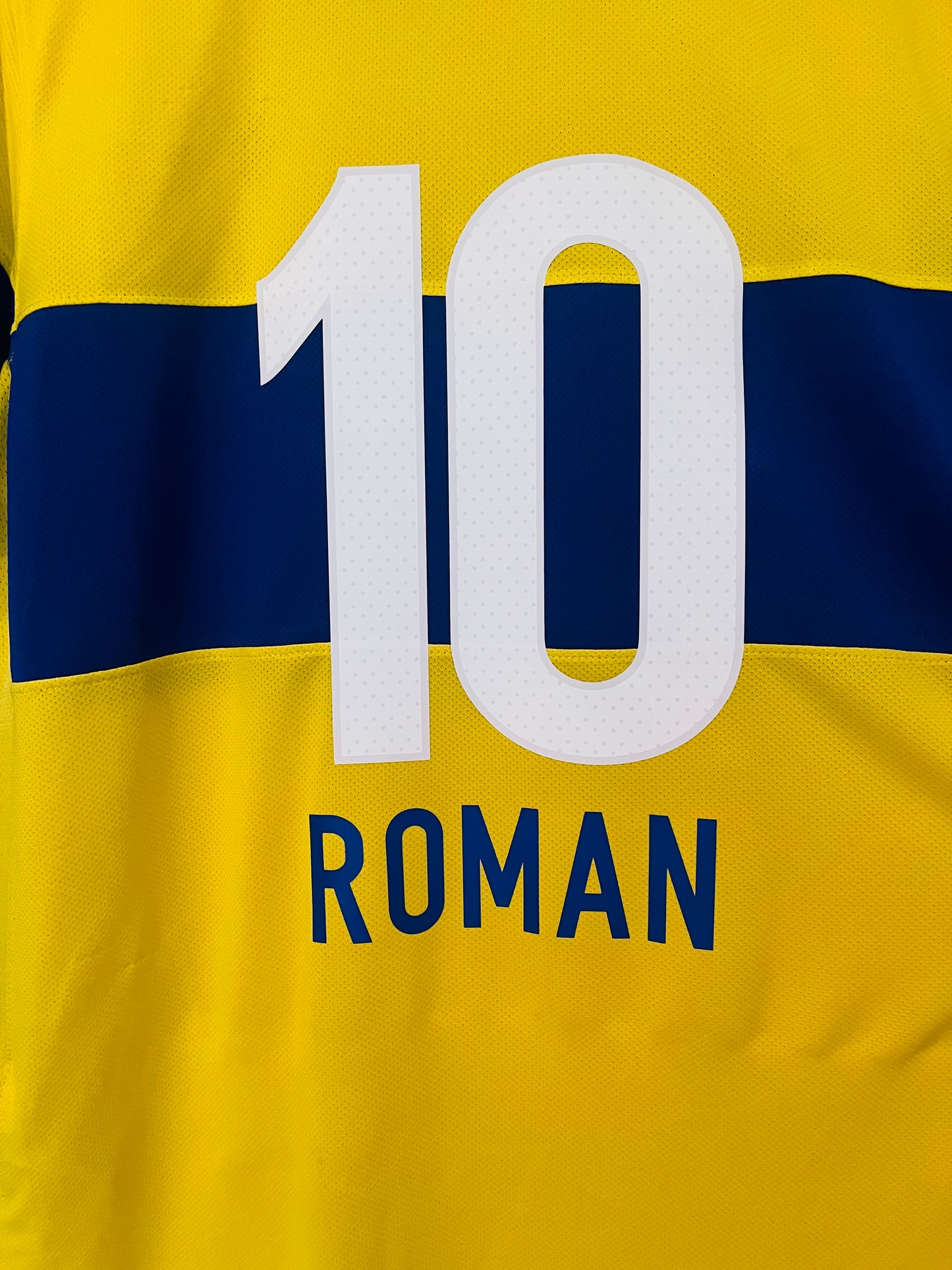 Boca Juniors away football shirt
2011/12 Roman Riquelme Medium