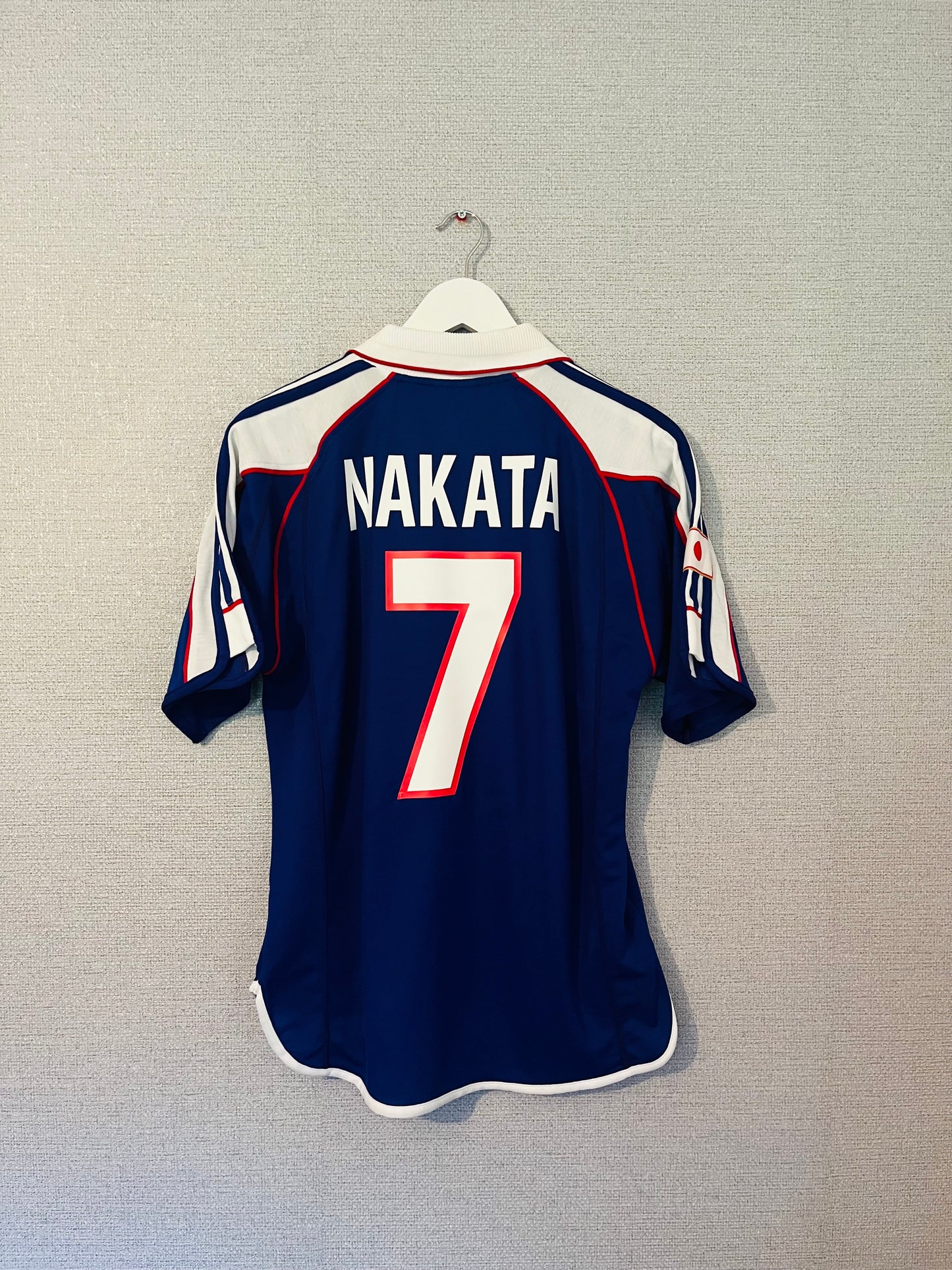 Japan home football shirt 2000/01 Nakata Medium