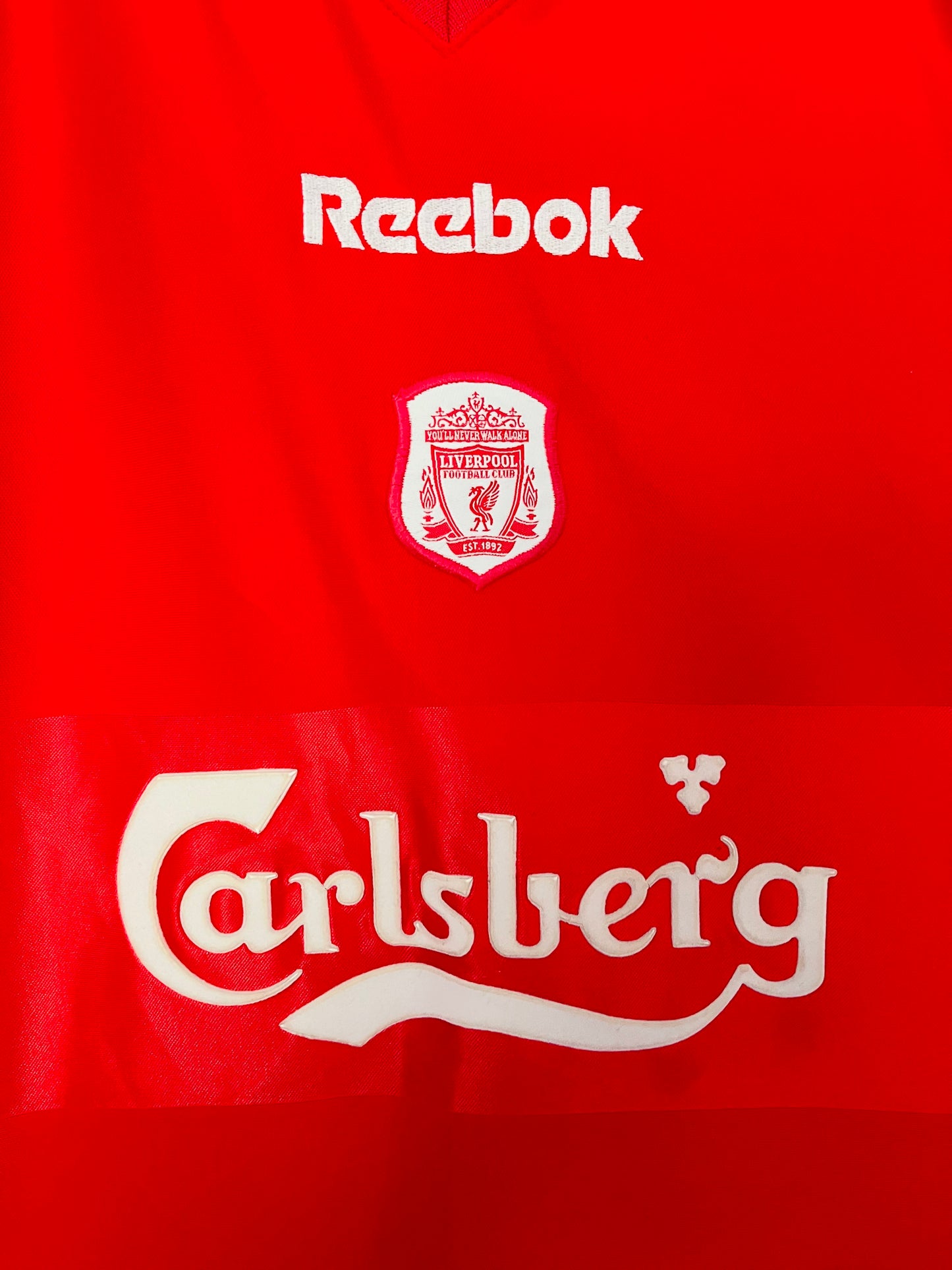 Liverpool home football shirt
2000/02 Gerrard Large