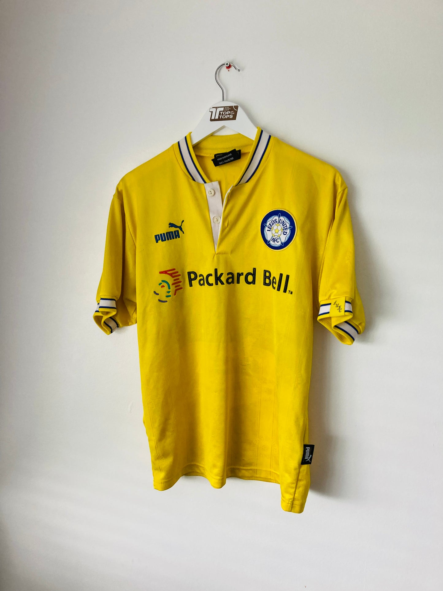 Leeds United away football shirt
1996/97 Yeboah Small