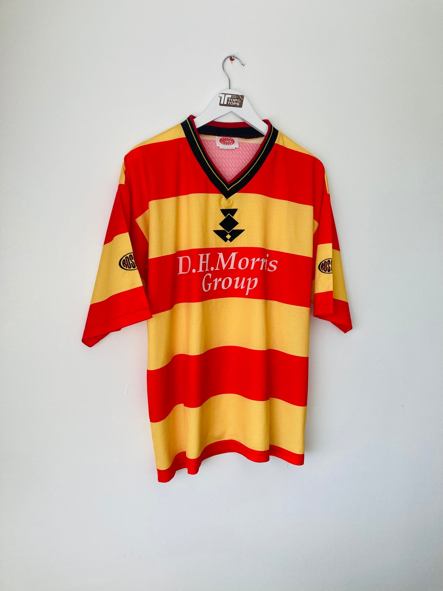 Partick thistle home football shirt
1999/2000 Large