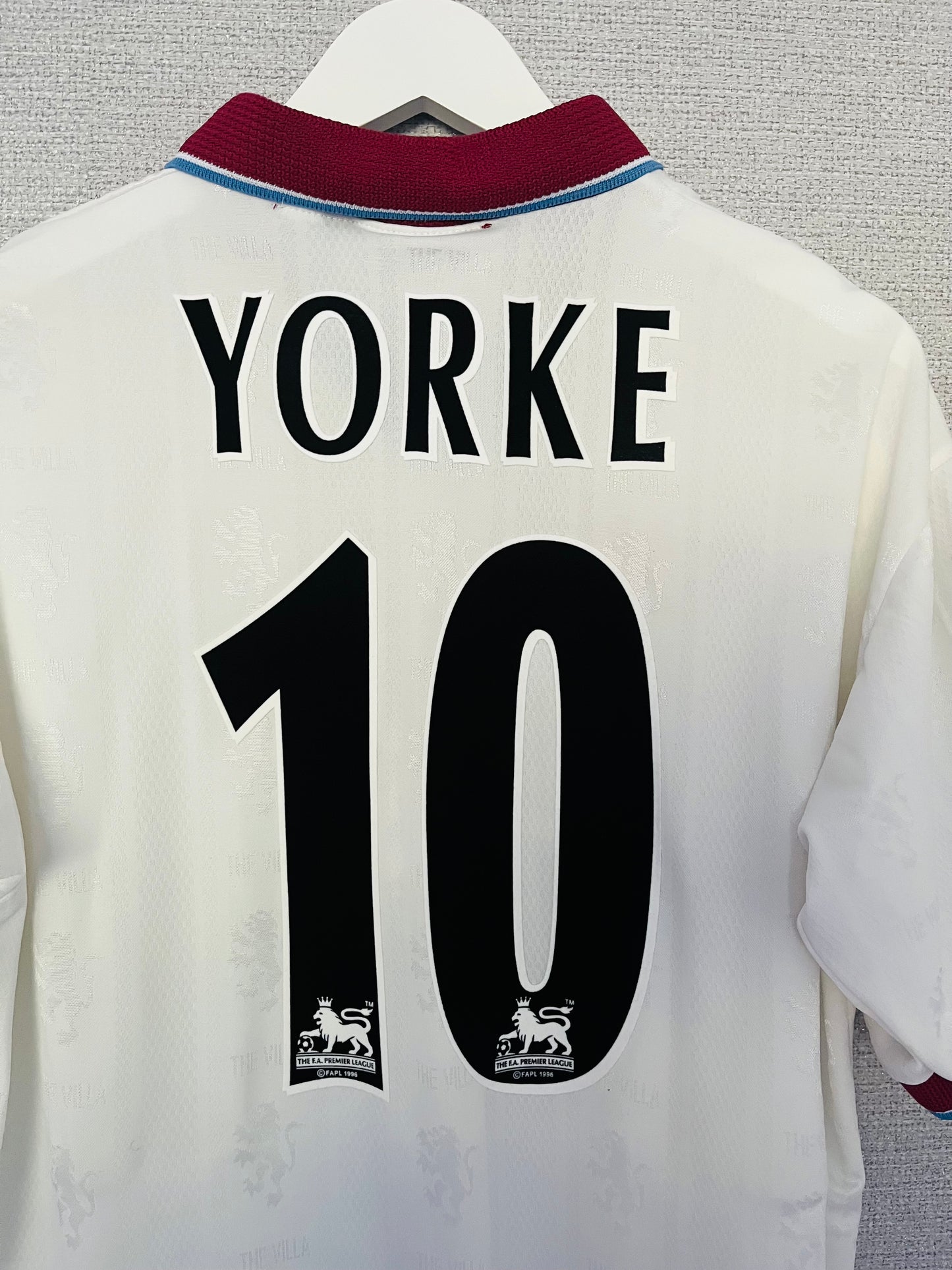 Aston Villa away football shirt 1996/98 Yorke Medium