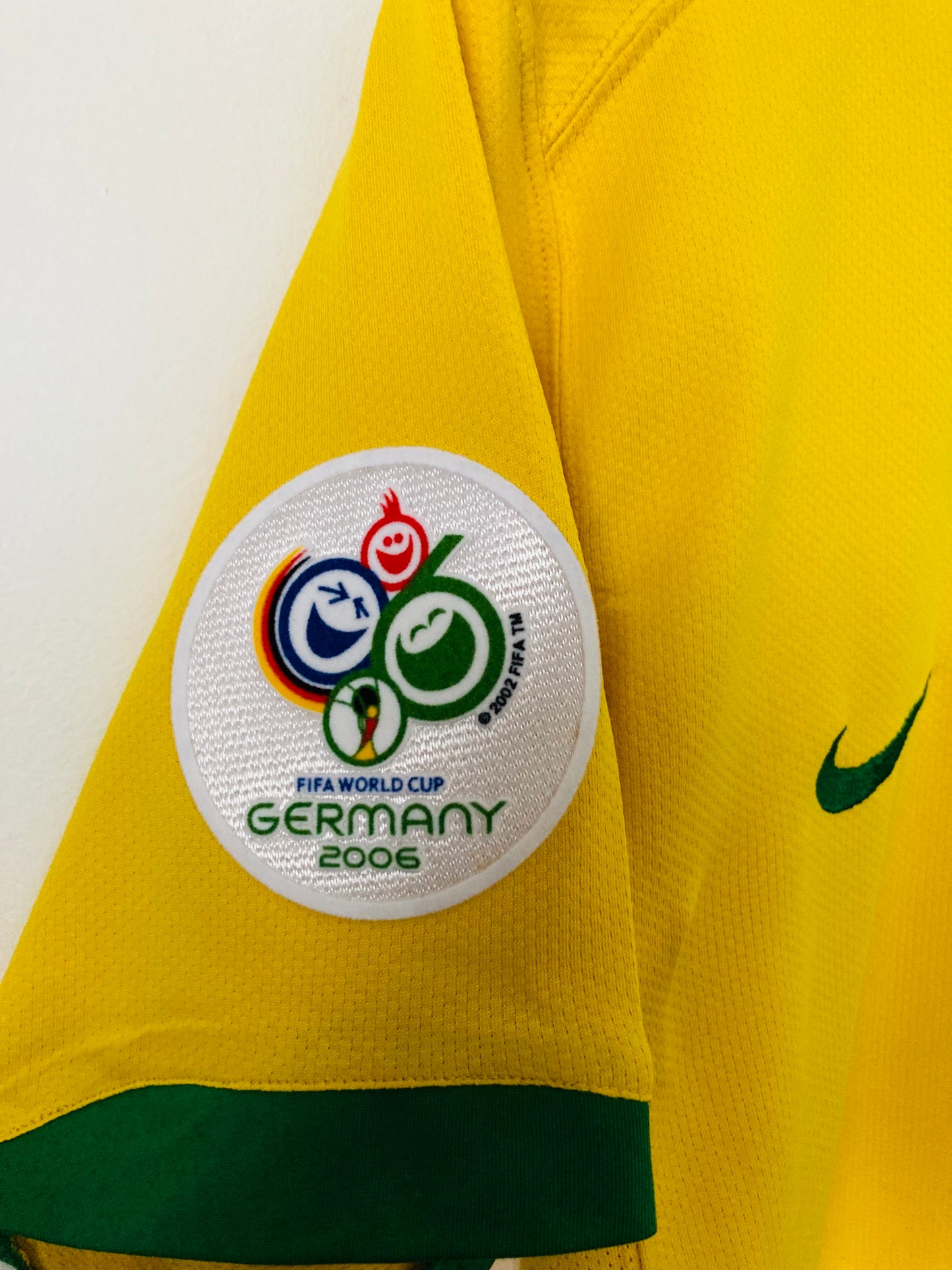 Brazil home football shirt W/C 2006 R9 medium