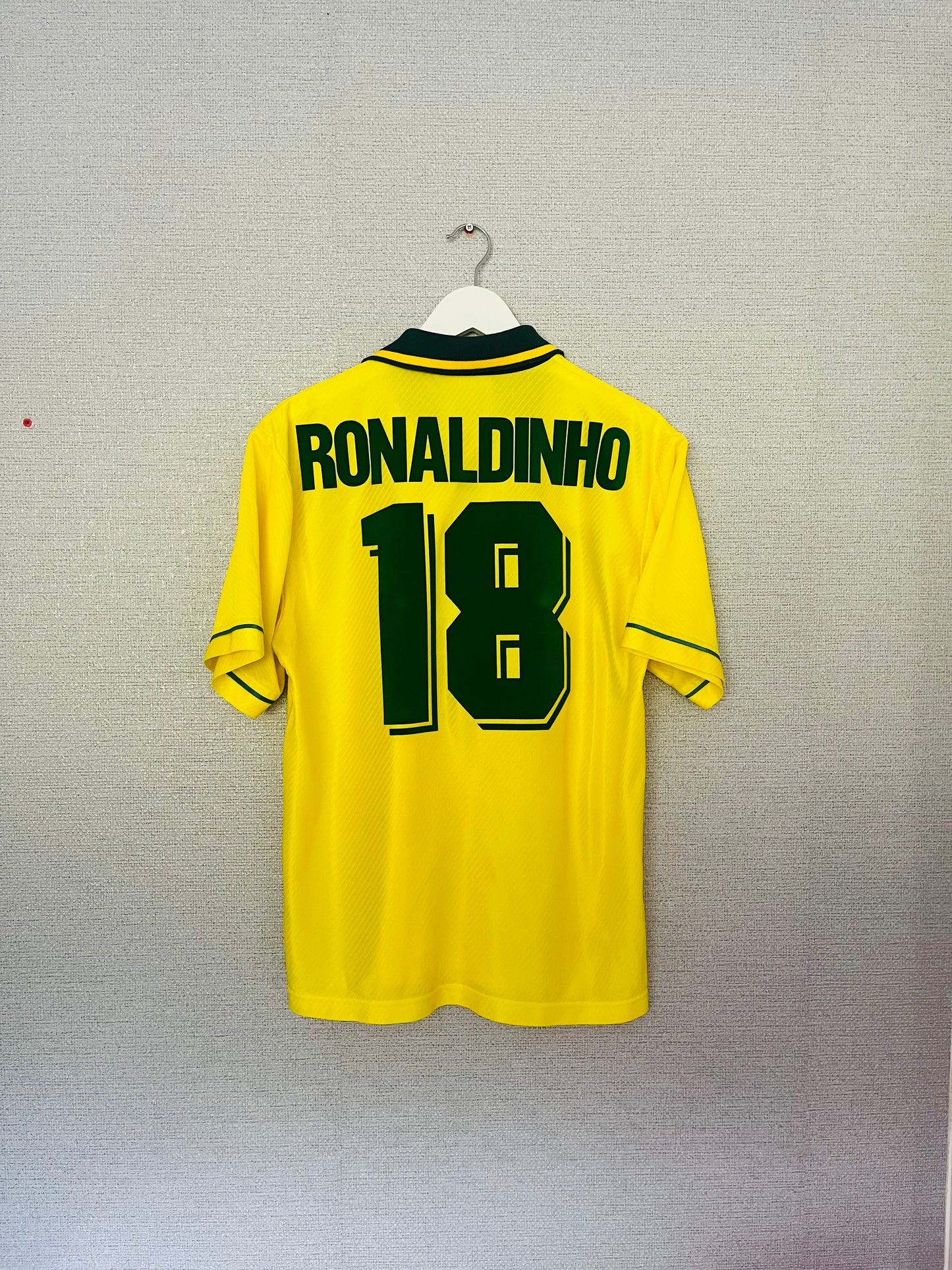 Brazil home football shirt 1996 (R9) Ronaldinho 18 Medium