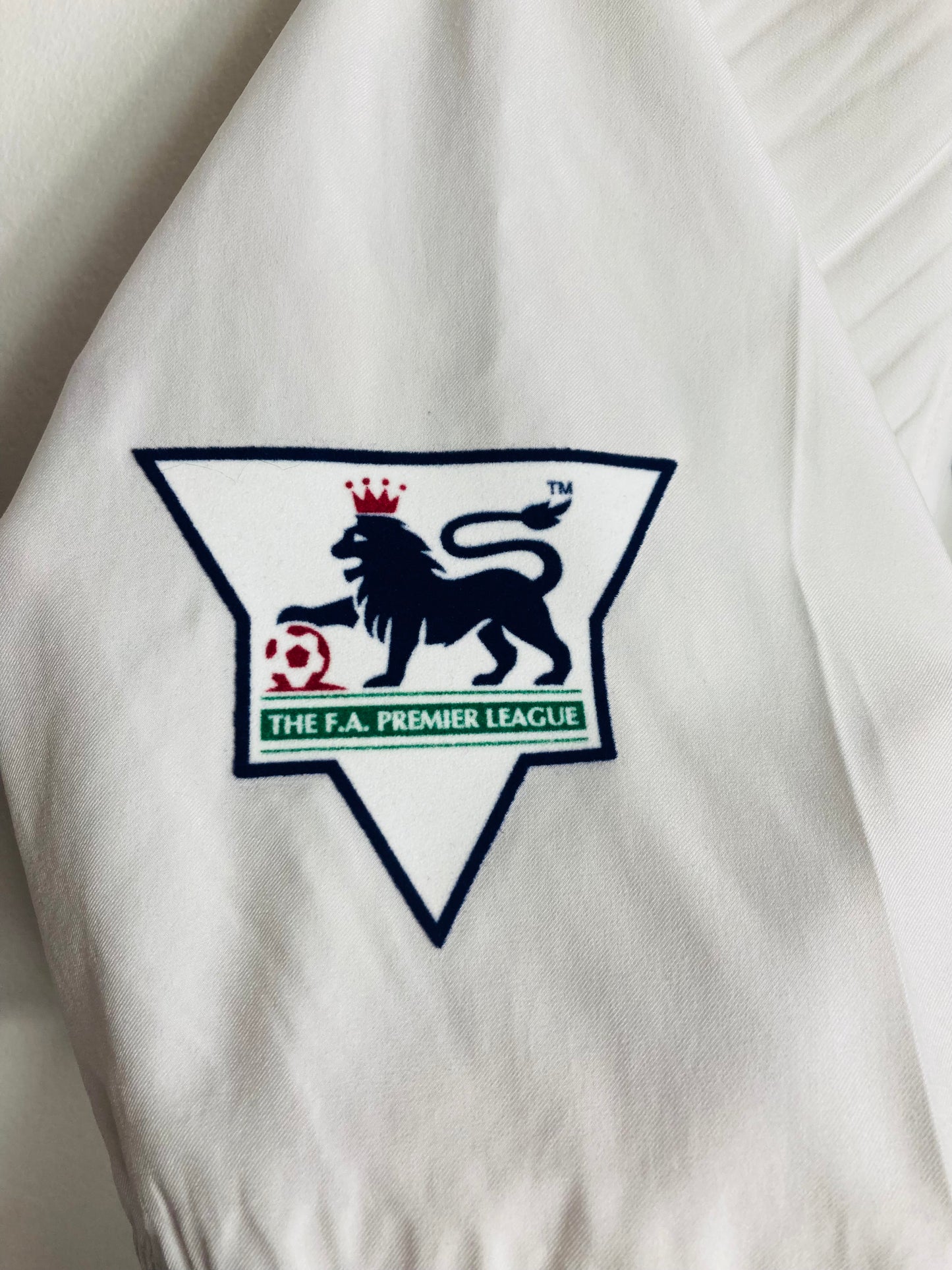 Leeds United home football shirt
2002/03 Kelly XL
