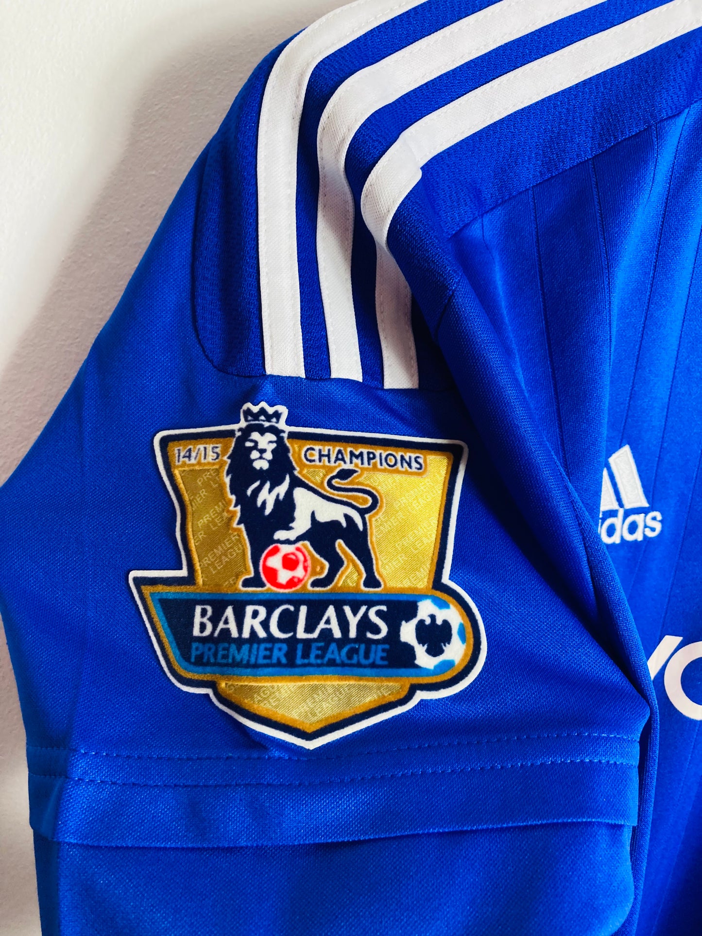 Chelsea home football shirt 2015/16 Hazard medium