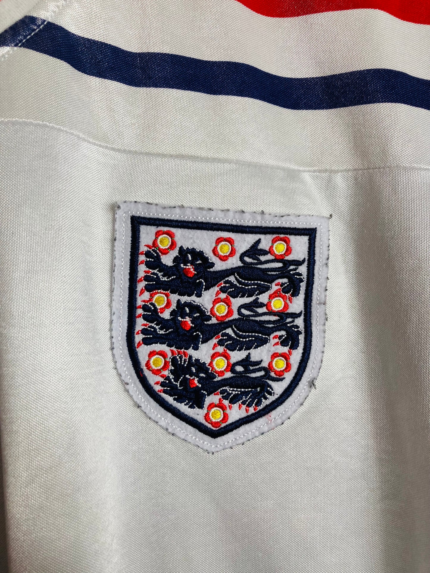 England scoredraw home football shirt 1982