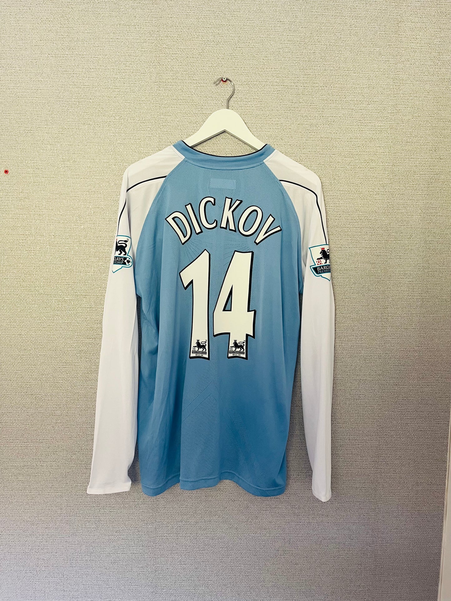 Manchester City home football shirt
2006/07 Dickov XL BNWTs