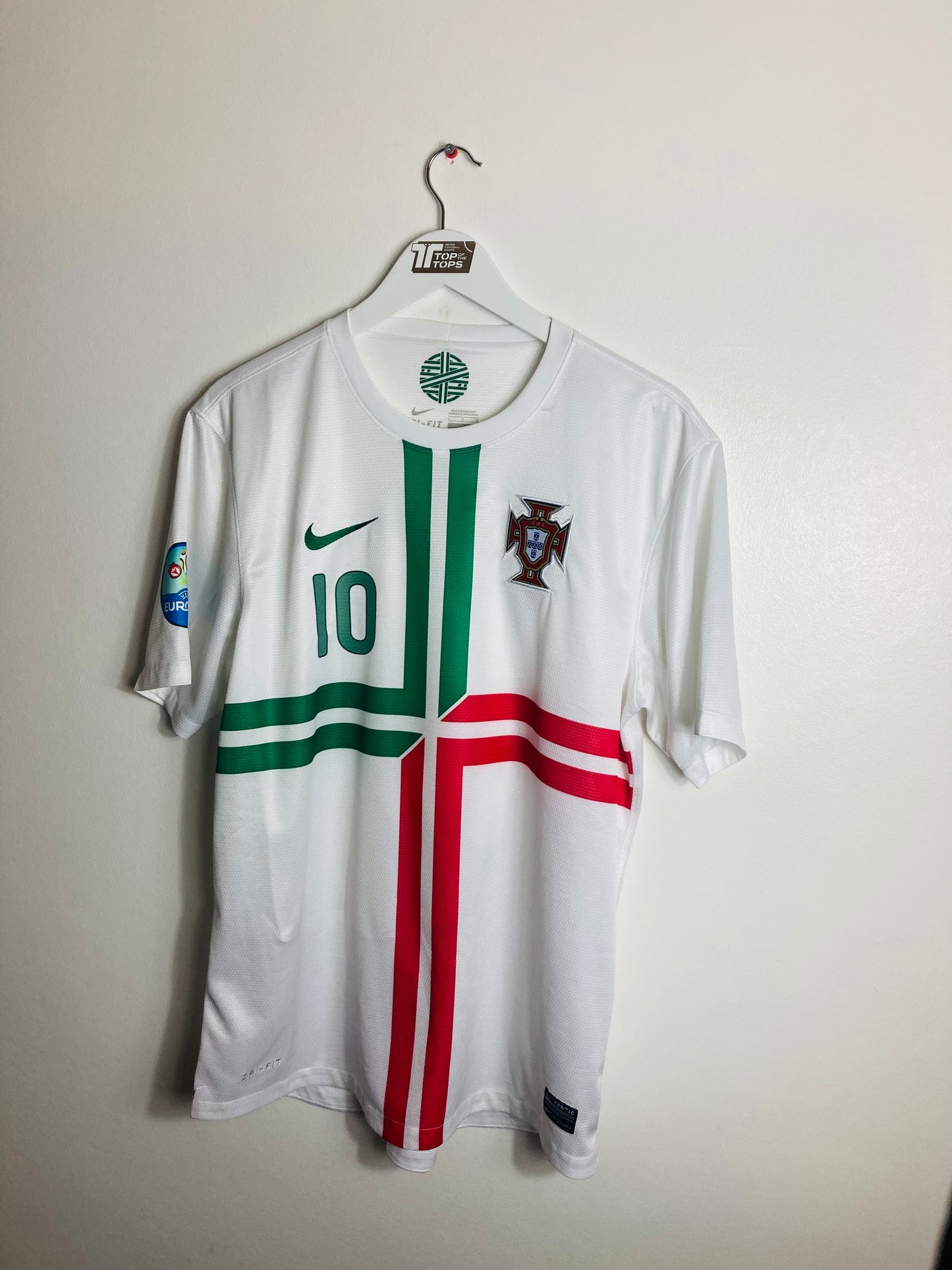 Portugal away football shirt Euro 2012
Quaresma Large