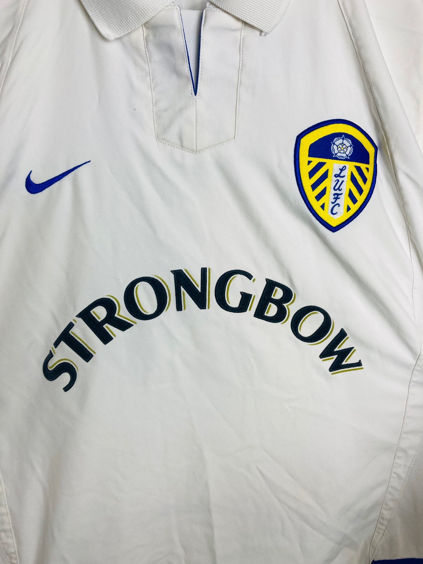Leeds United home football shirt
2002/03 Kelly XL