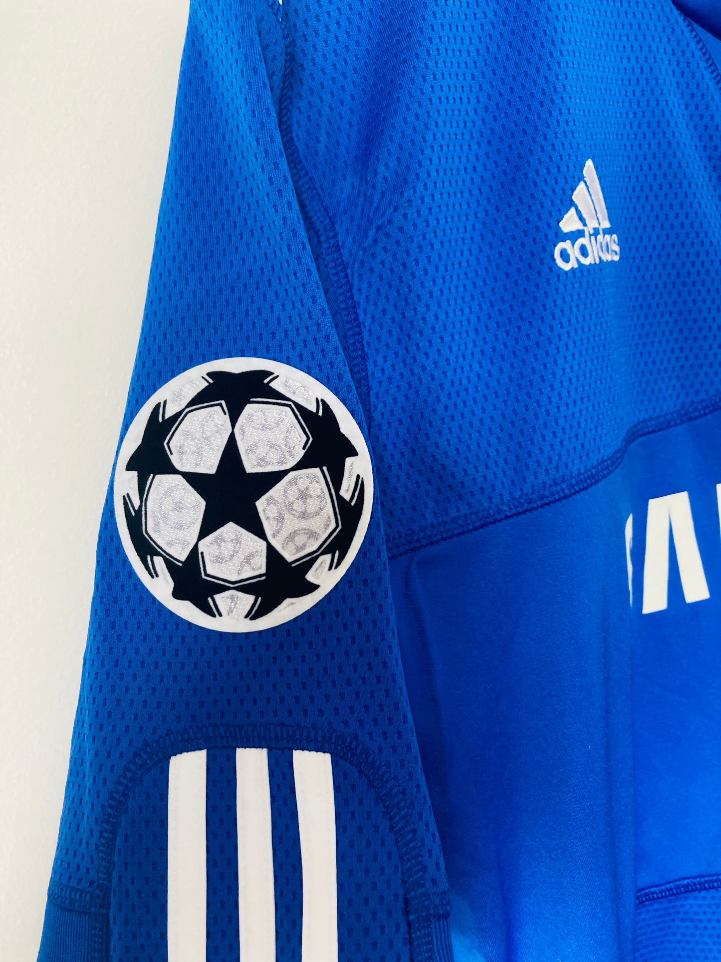 Chelsea home football shirt 2009/10 Drogba Large