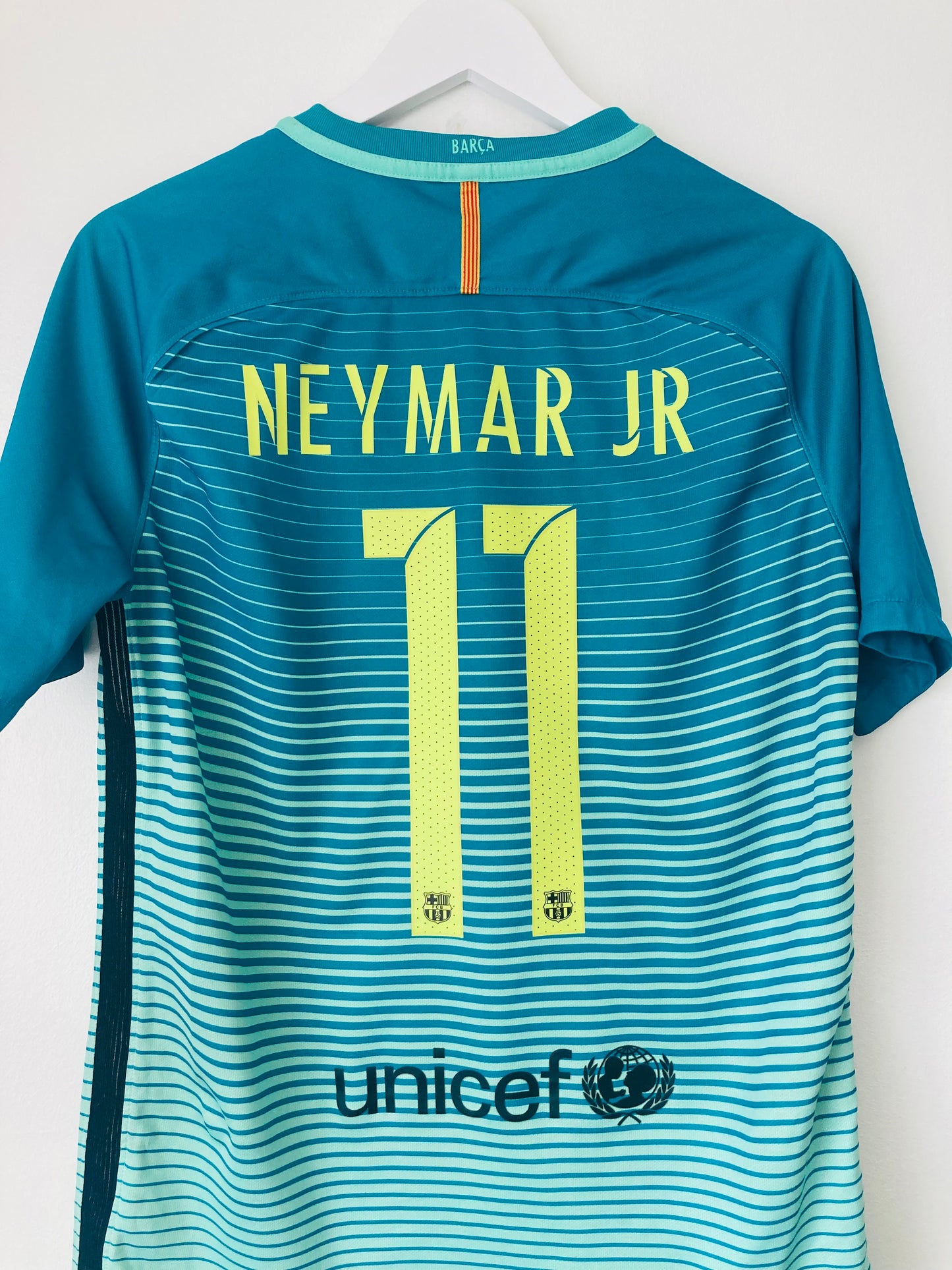 Barcelona third football shirt 2016/17 Neymar Jr medium