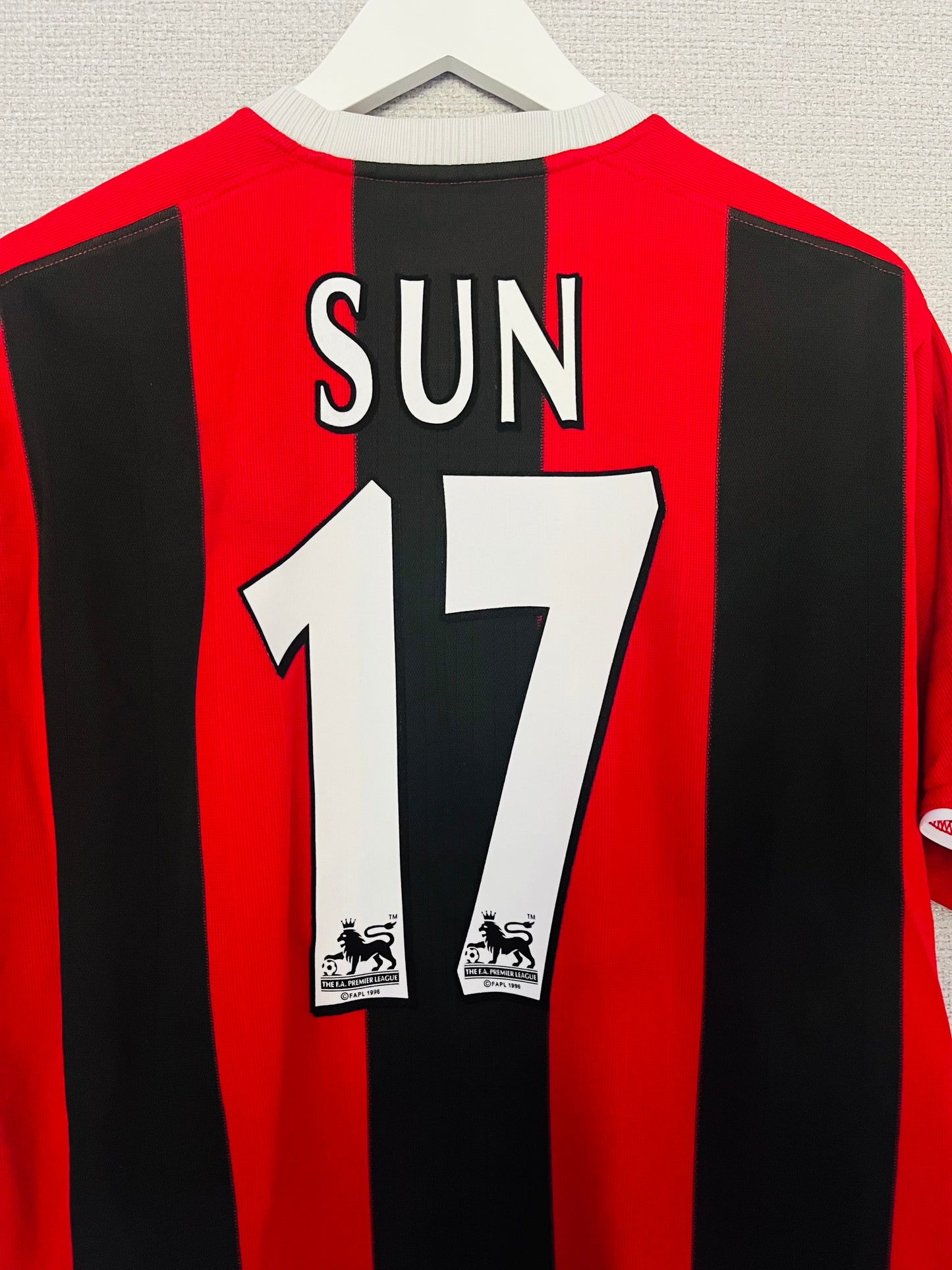 Manchester City away football shirt 2003/04 Sun Jihai Large