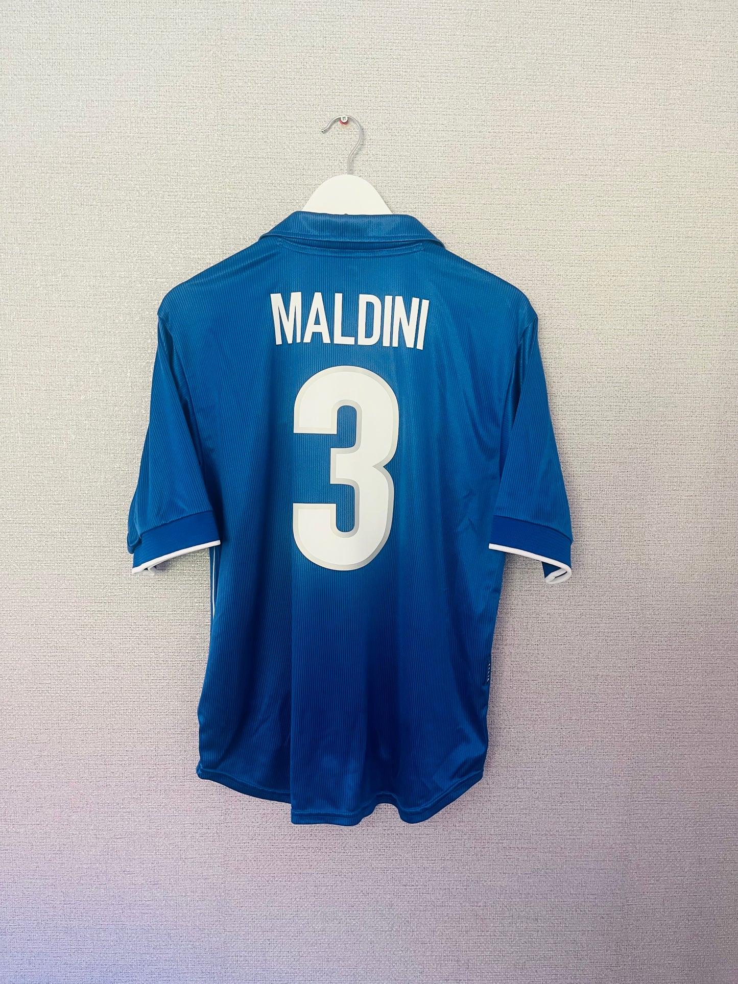 Italy home football shirt W/C 1998 Maldini Medium
