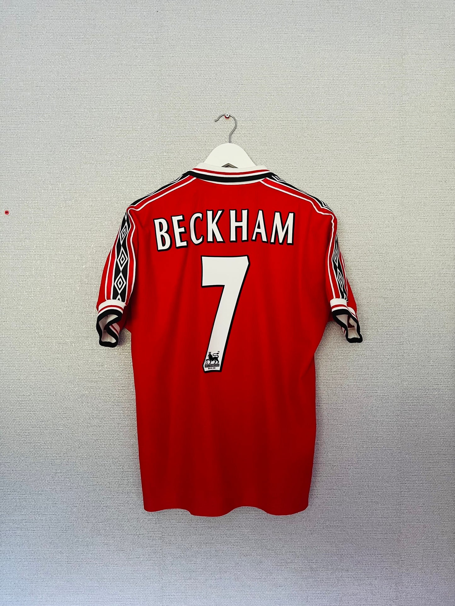 Manchester United home football shirt 1998/2000 Beckham Medium