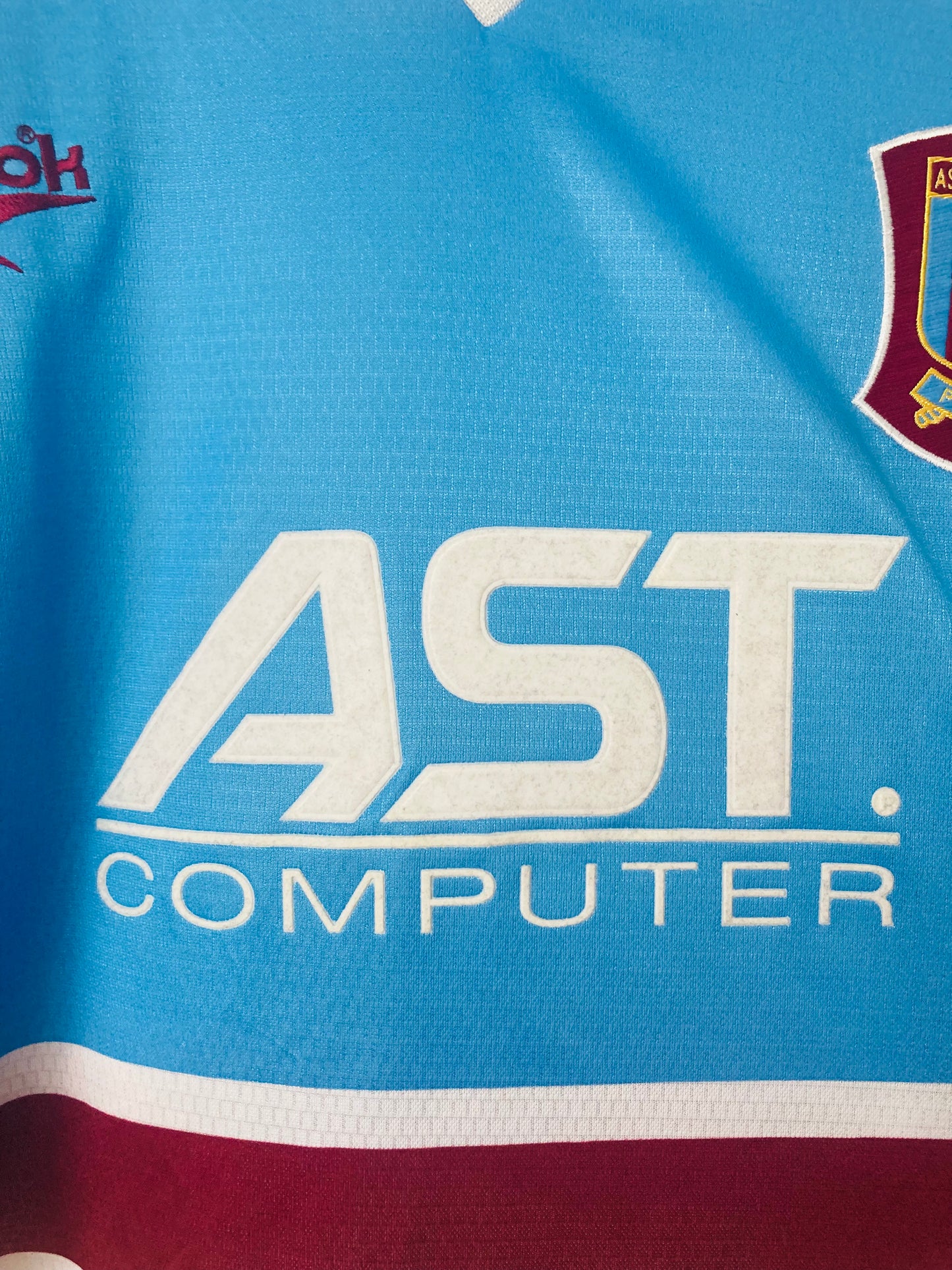 Aston Villa away football shirt 1997/98 Yorke XL