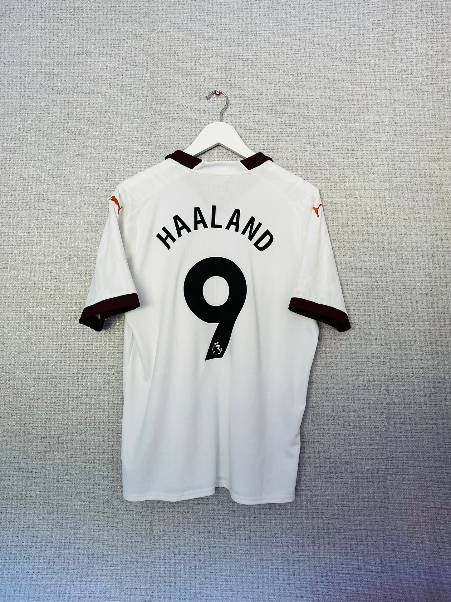 Manchester City away football shirt 2023/24 Haaland Large