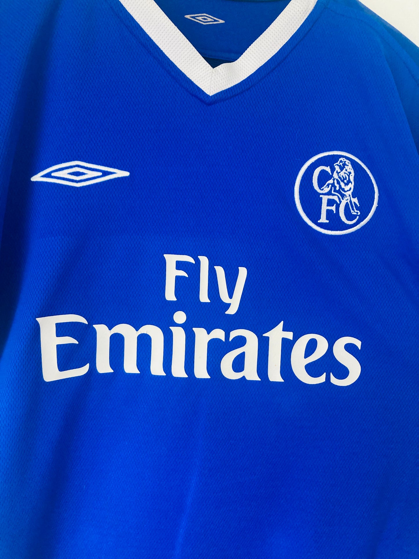 Chelsea home football shirt
2003/04 Zola Medium