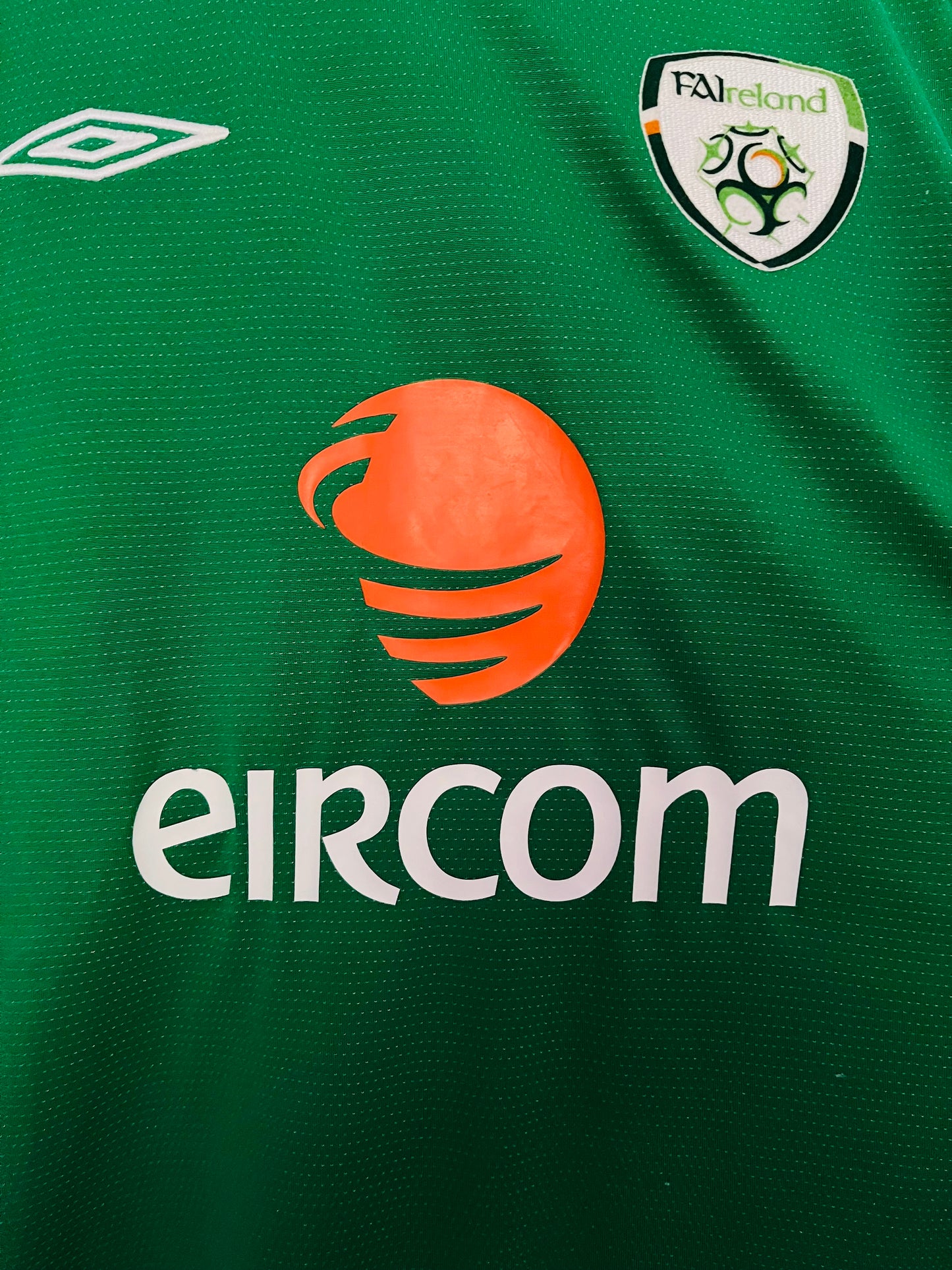 Republic of Ireland home football shirt 2004/06 Large