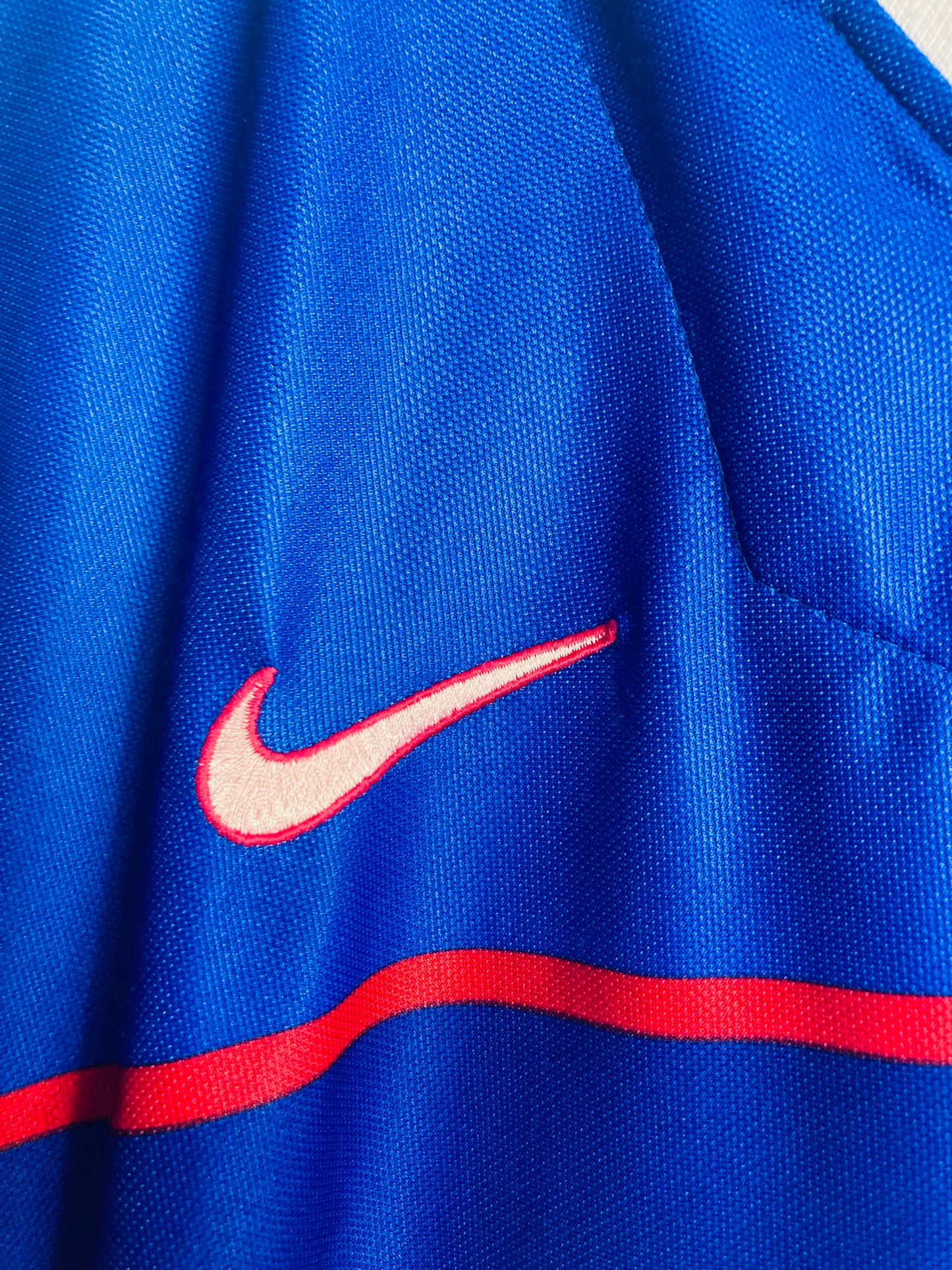 Rangers home football shirt
1997/99 Gascoigne XL