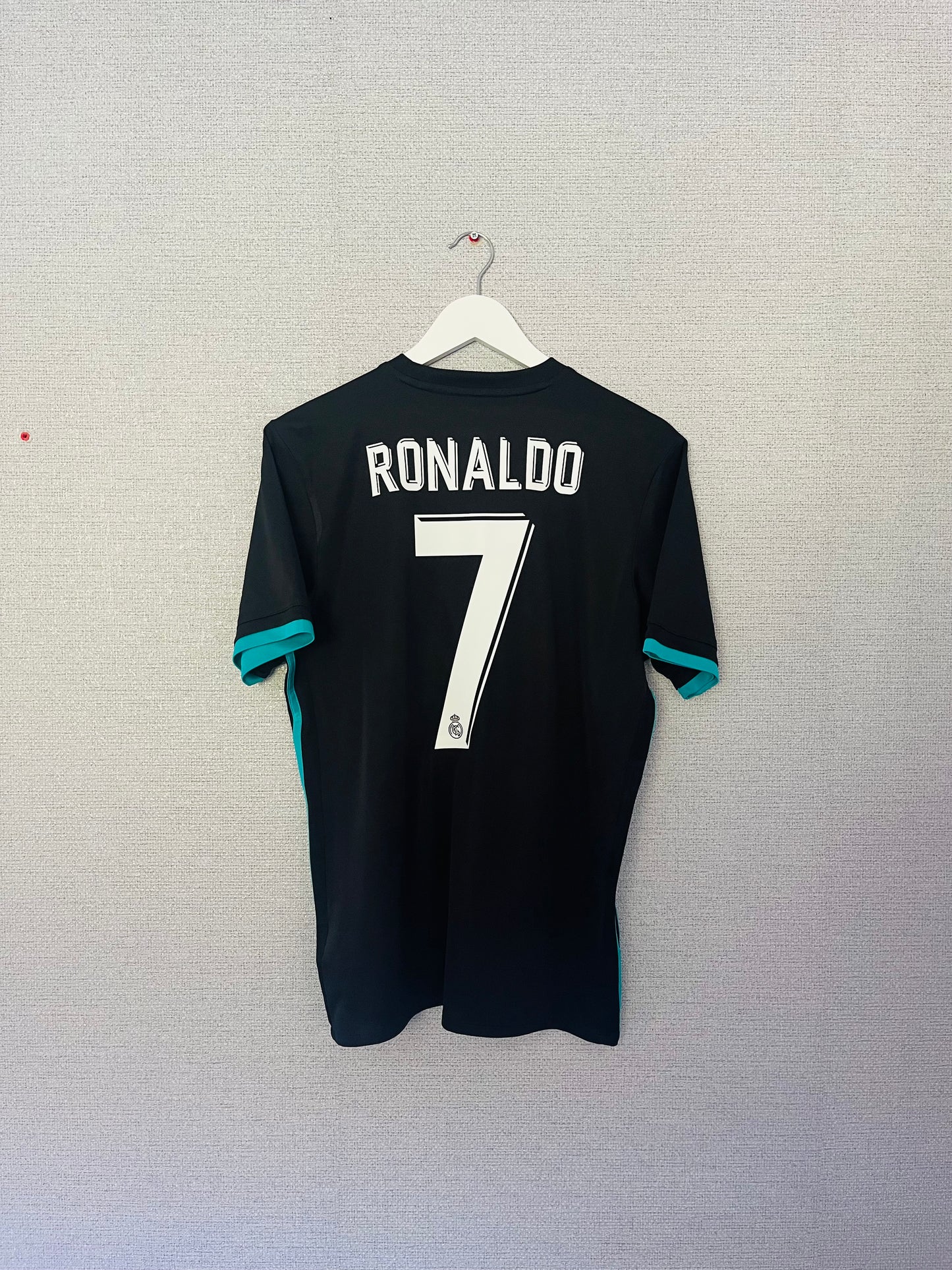 Real Madrid away football shirt 2017/18 CR7 Medium