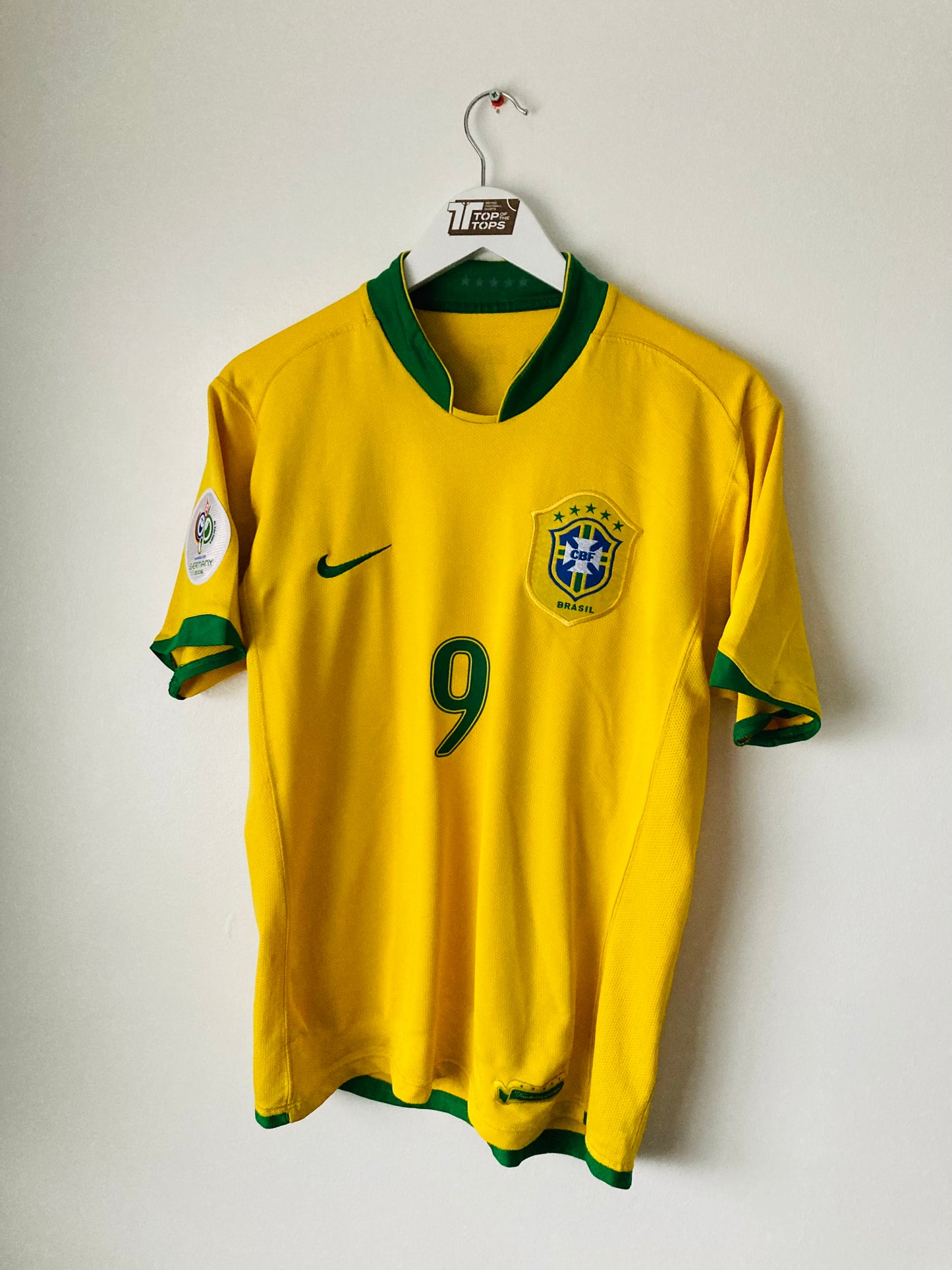 Brazil home football shirt W/C 2006 R9 medium