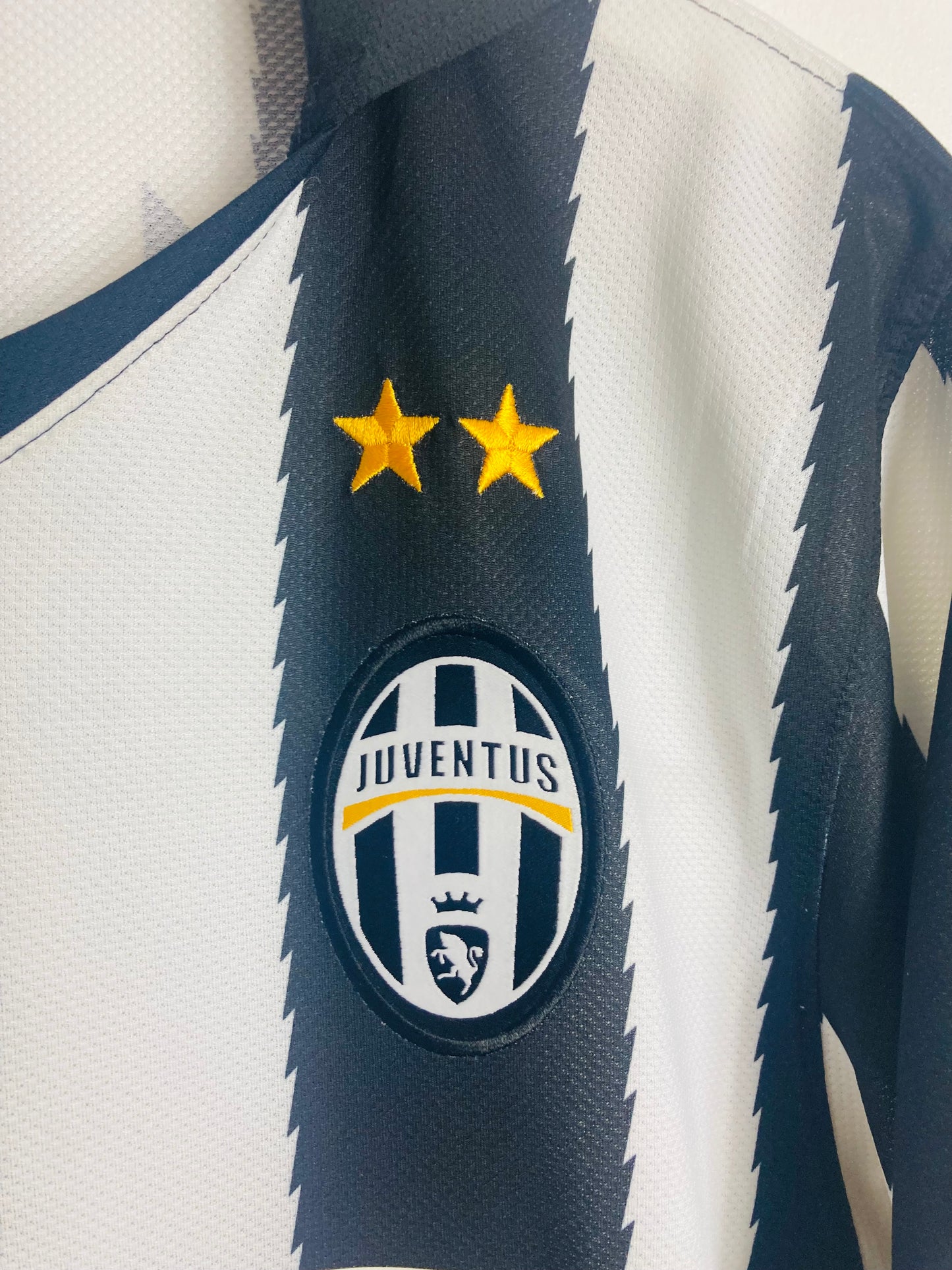 Juventus home football shirt
2010/11 Del Piero Medium