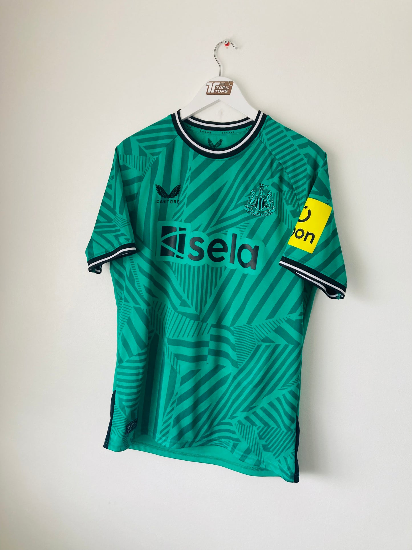 Newcastle United away football shirt
2023/24 Bruno Large