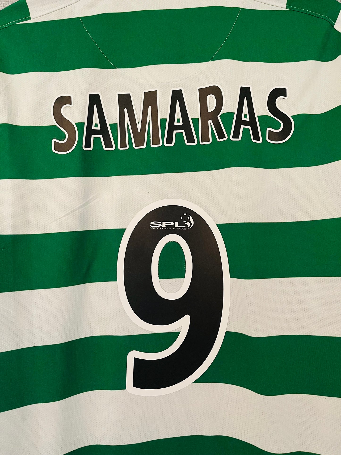 Glasgow Celtic home football shirt
2008/09 Samaras Large