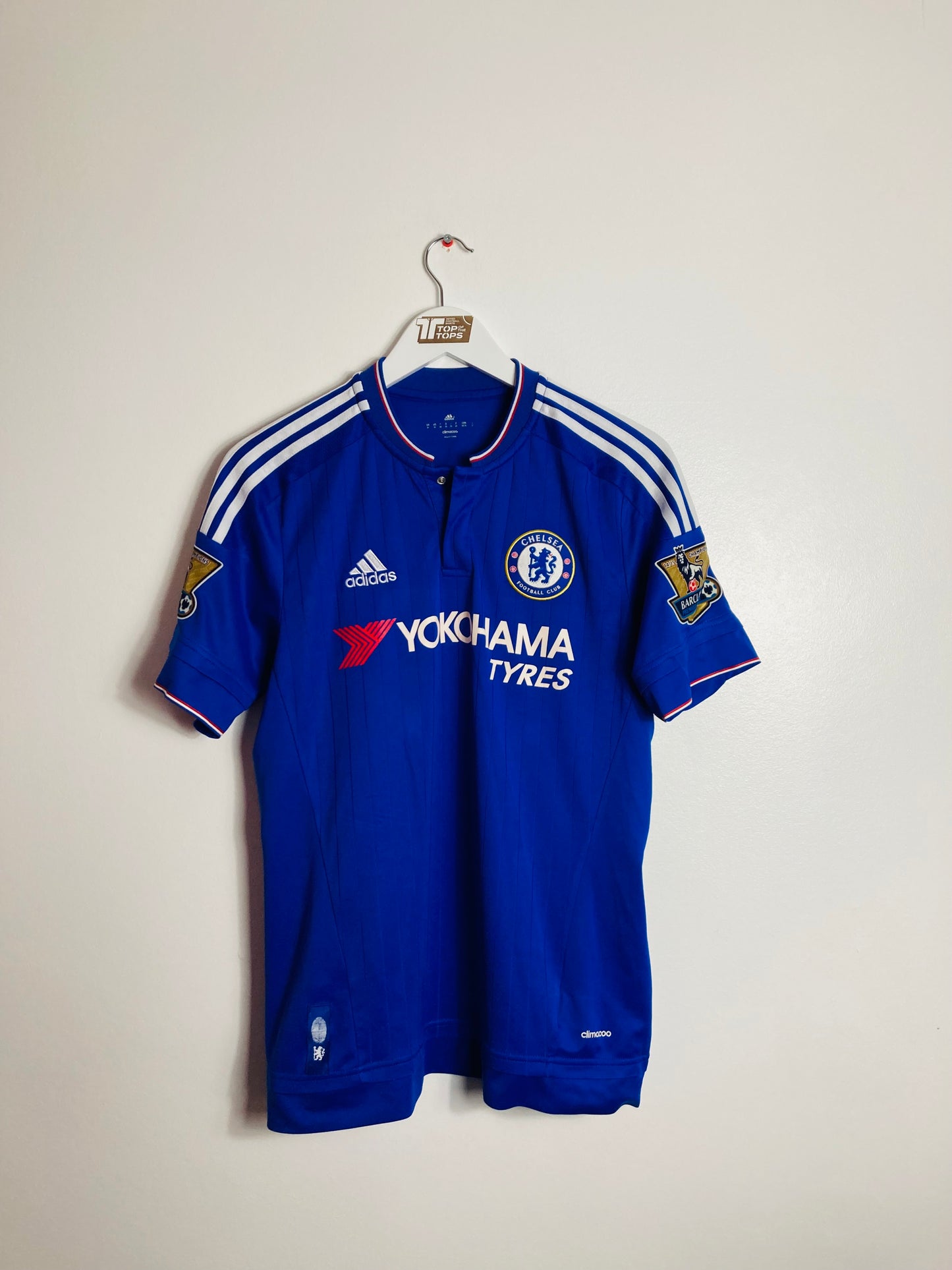 Chelsea home football shirt 2015/16 Hazard medium