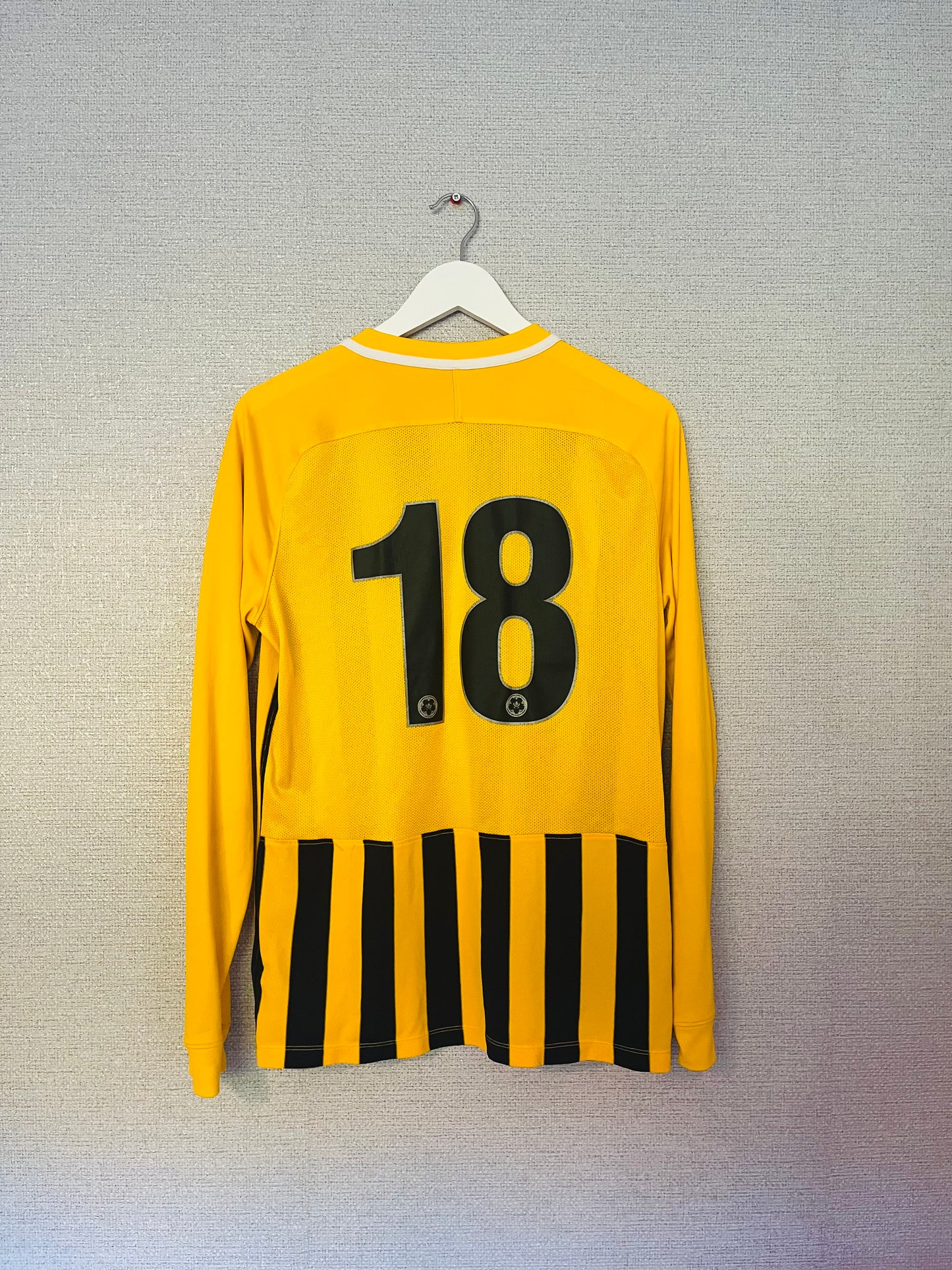Boston United home football shirt 2018/19 no.18 Medium