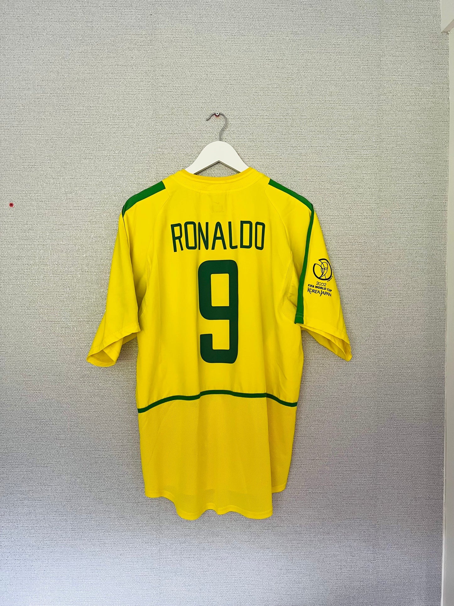 Brazil home football shirt            W/C 2002 R9 XL